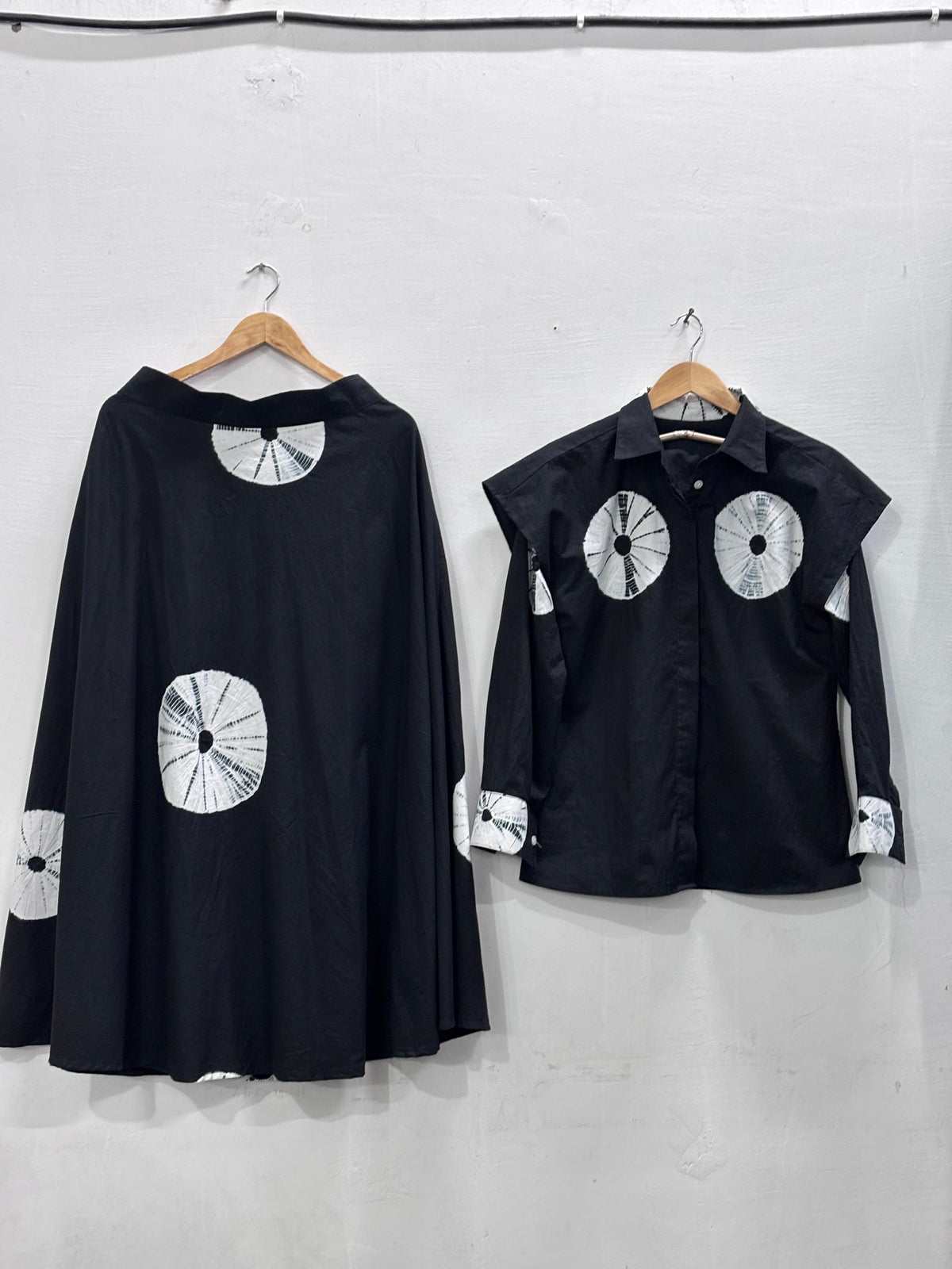 AINA black TIE DYE SKIRT AND SHIRT (SET OF 2) -Delivery in 10 to 12 days