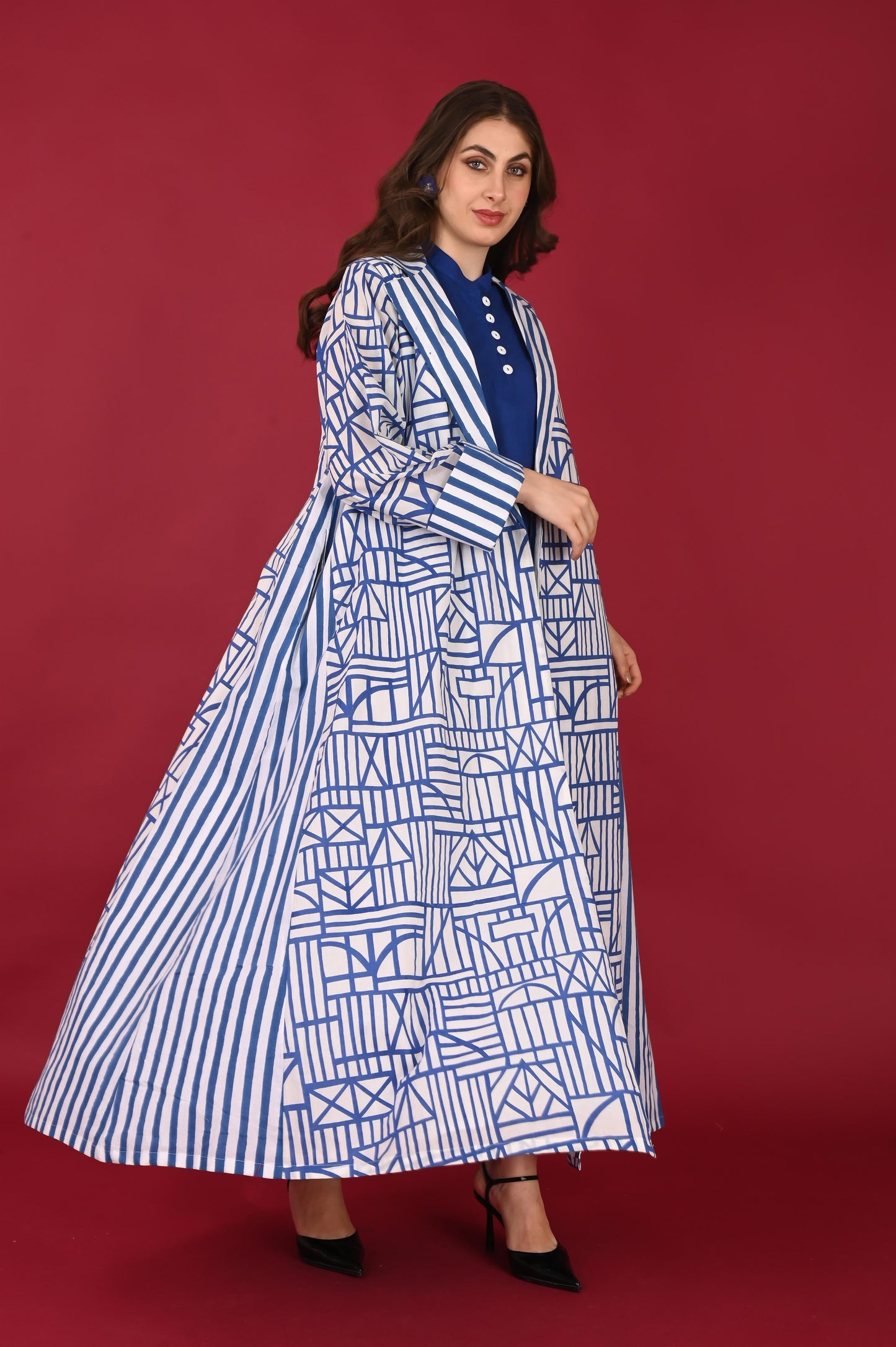 Avaia Abaya Set-delivery in 7 to 10 days