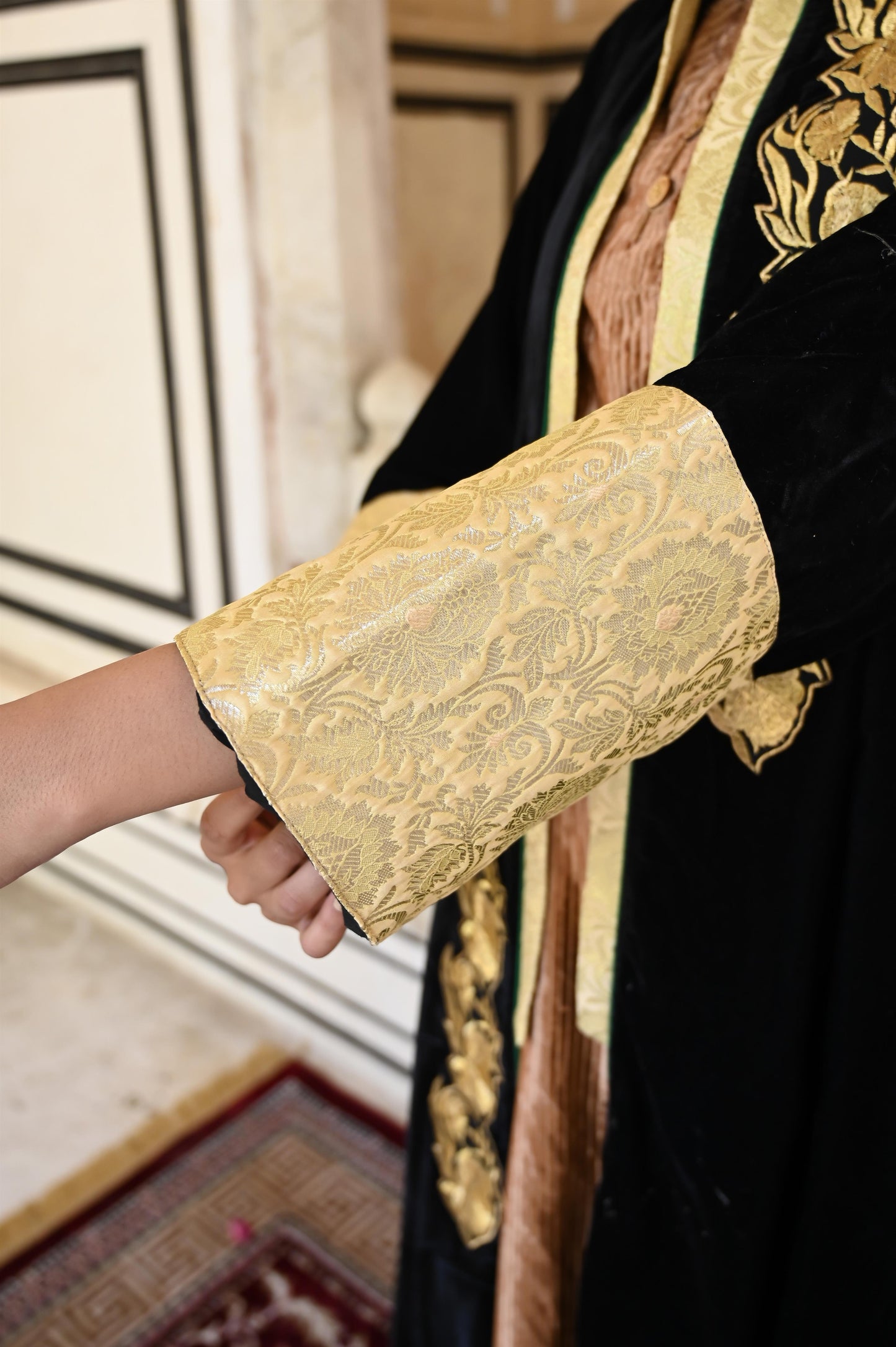 RUDRA VELVET SET-SAME DAY DELIVERY