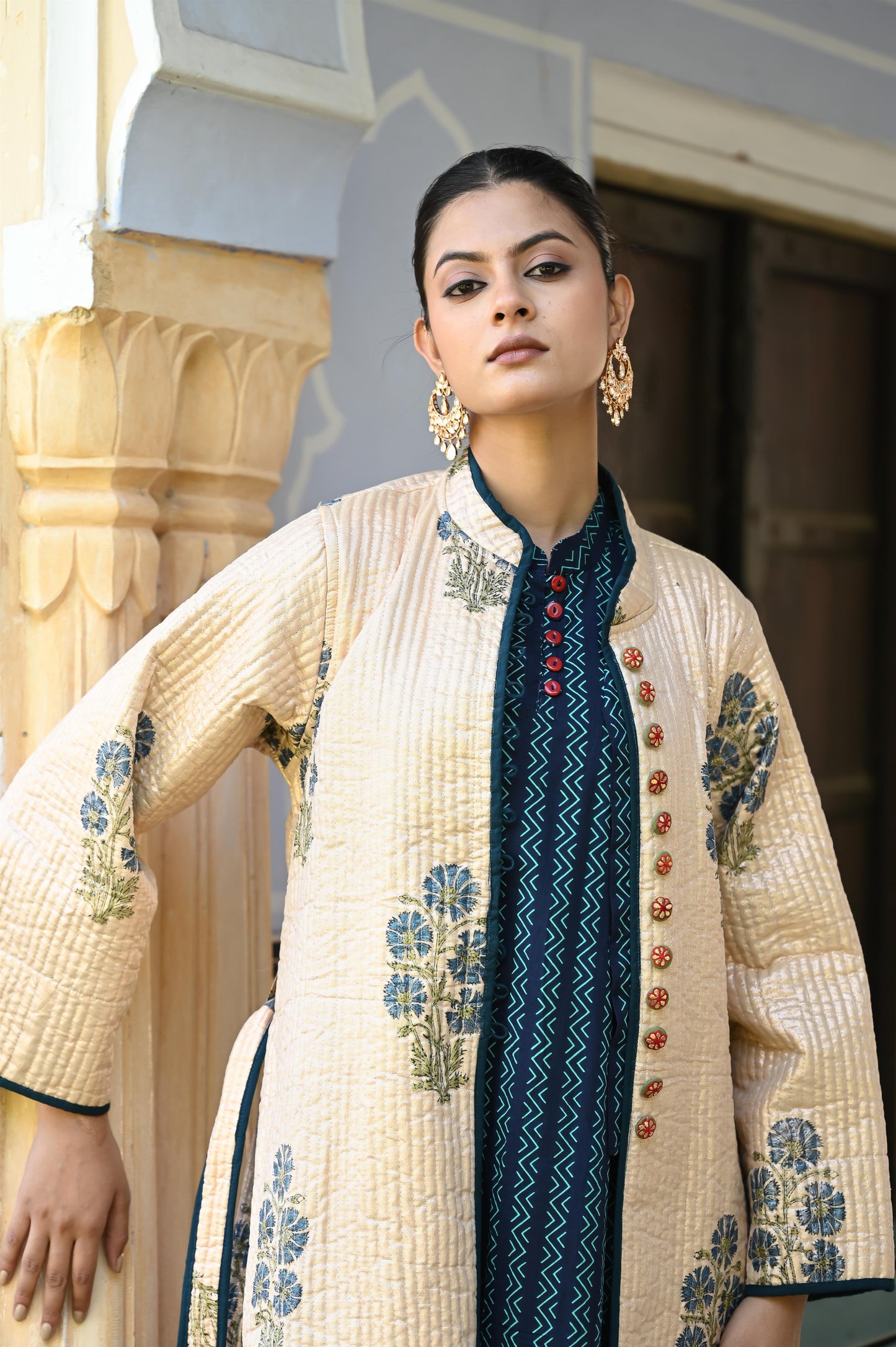 ARNISA SET GOLDEN -DELIVERY IN 7 TO 10 DAYS