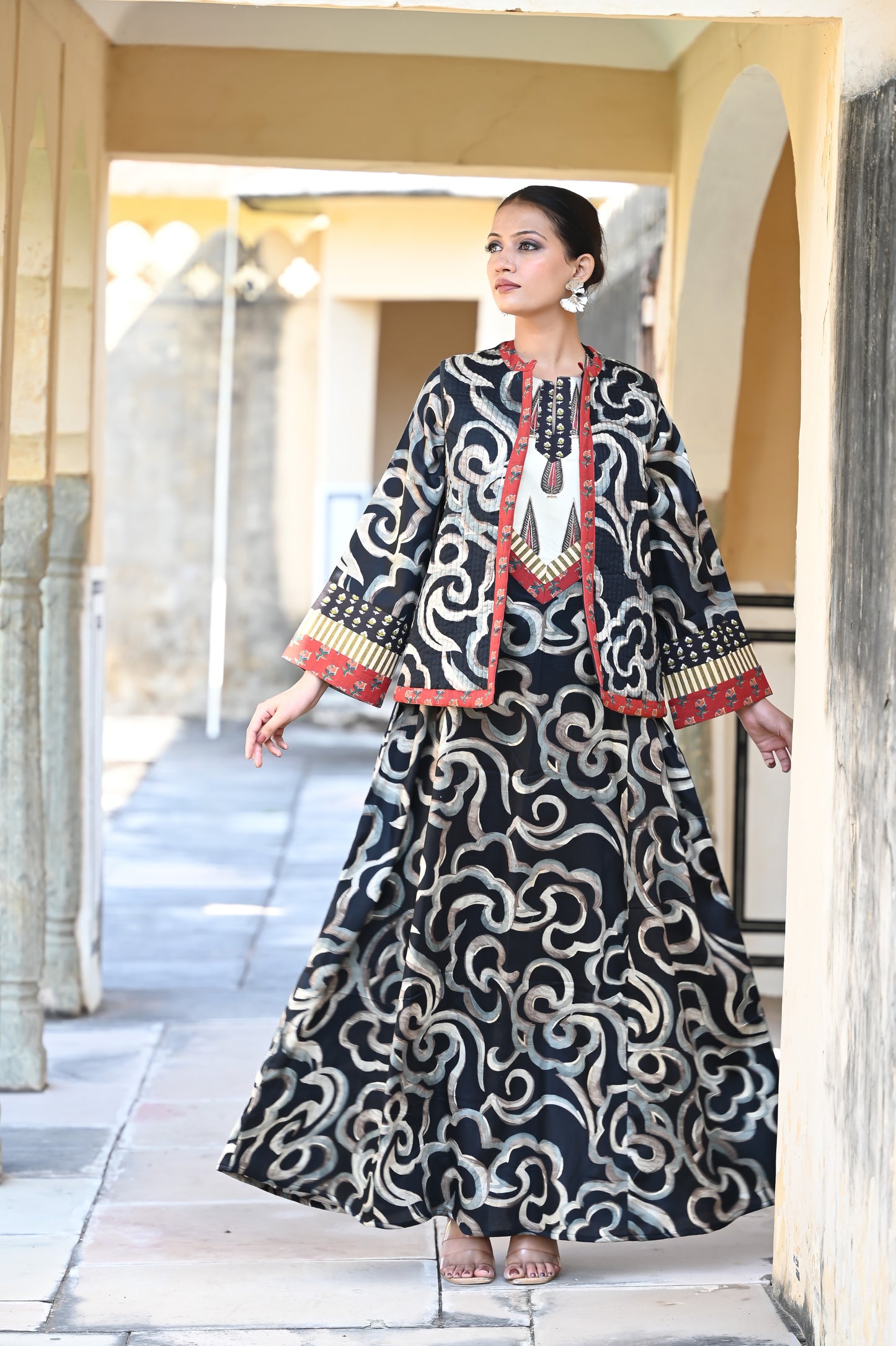 PRAVI-DELIVERY IN 1 OR 2 DAYS-قفطان من القطن والحرير مع جاكيت شتوي مبطّن