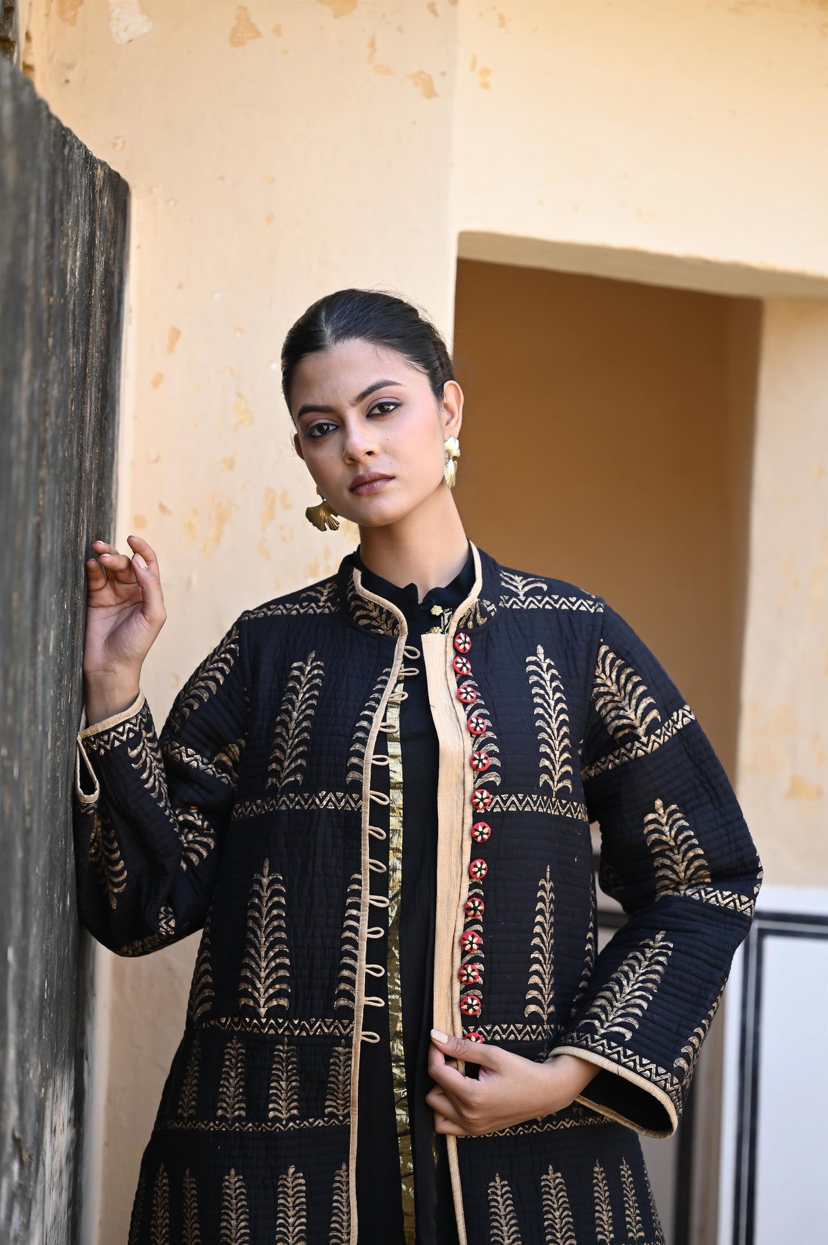 ARNISA SET BLACK COTTON -DELIVERY IN 7 TO 10 DAYS
