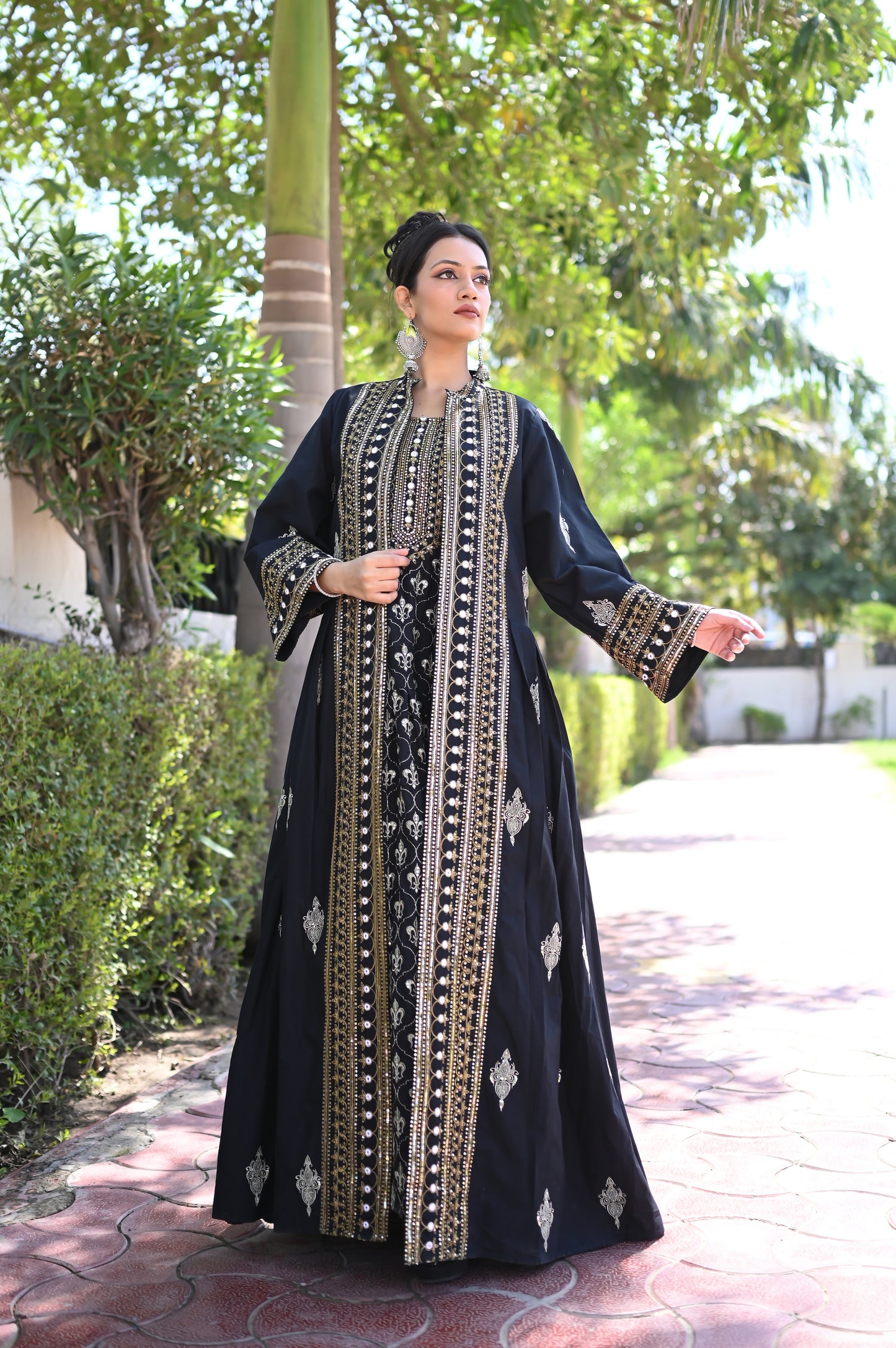 ALTHAIA SET-BLACK-PREORDER-DELIVERY IN 7 TO 10 DAYS