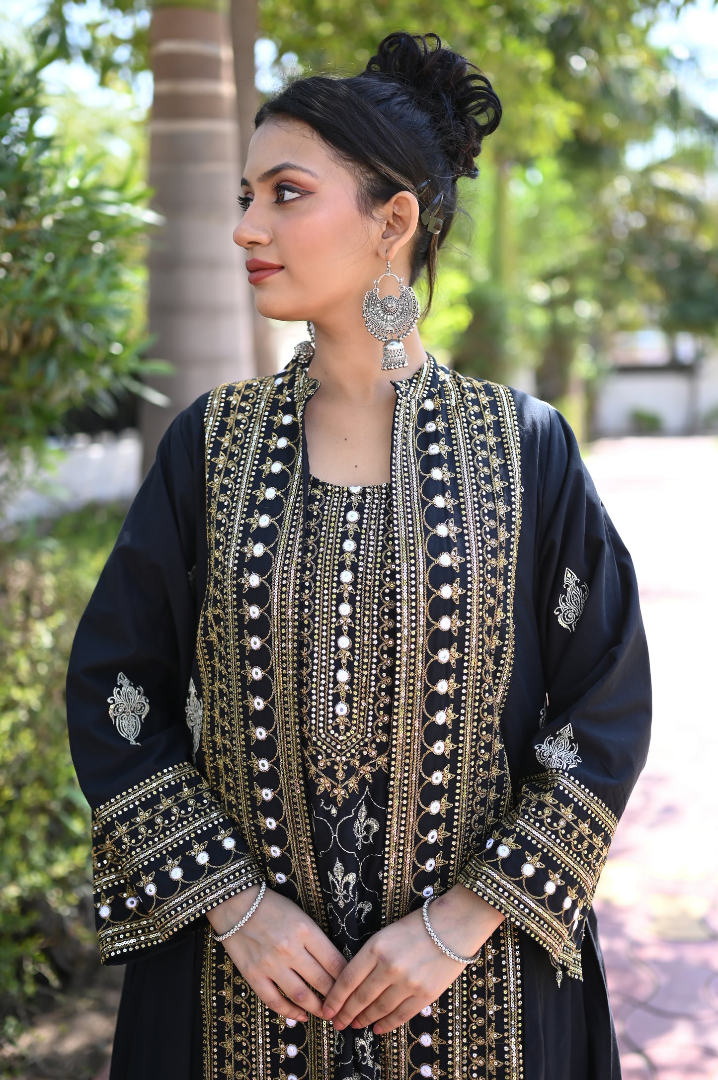 ALTHAIA SET-BLACK-PREORDER-DELIVERY IN 7 TO 10 DAYS