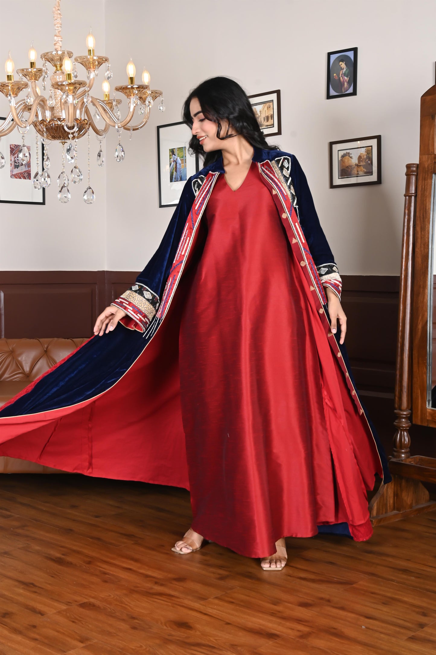 CERA  velvet  BISHT set