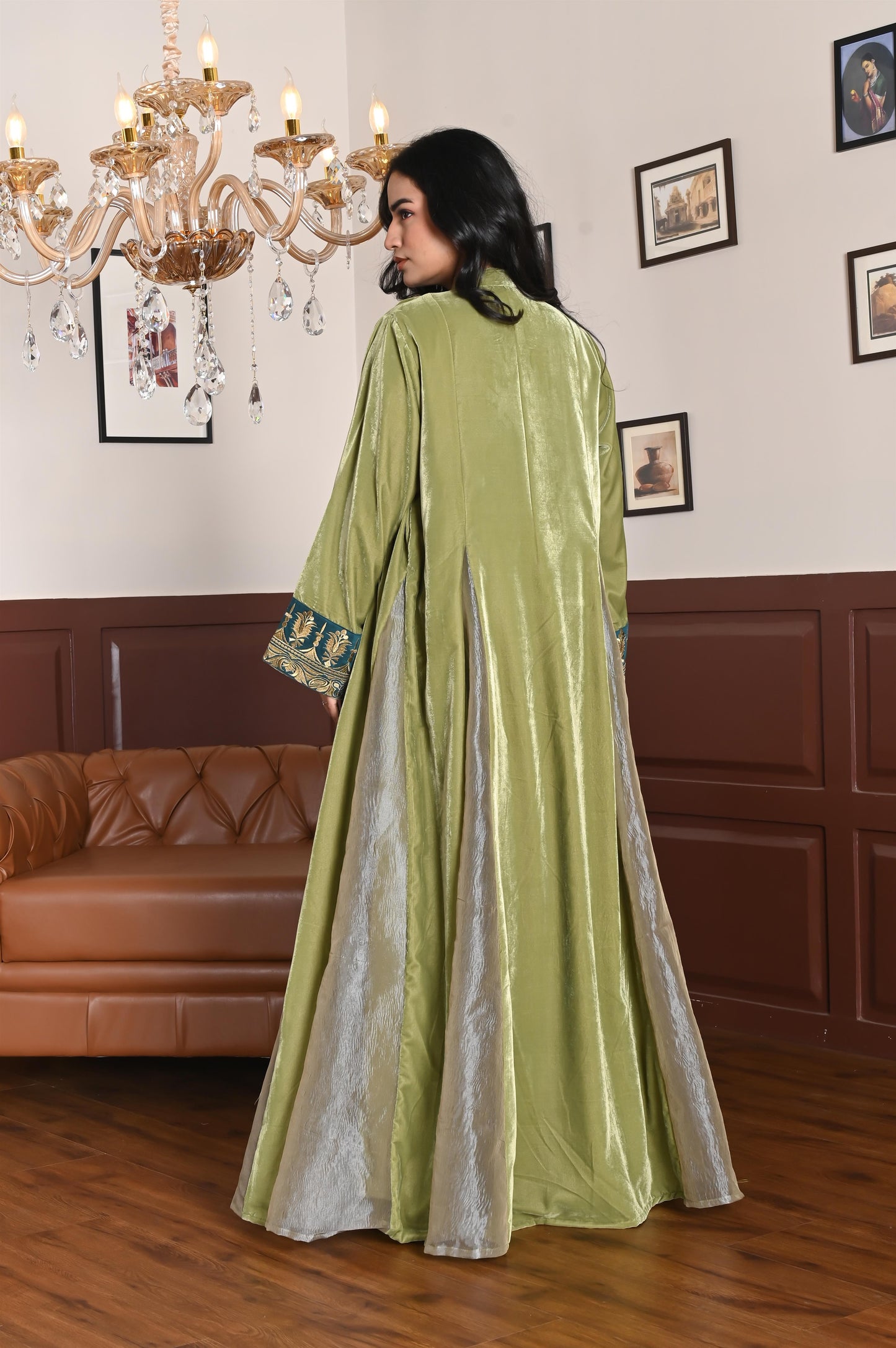 Sina velvet  BISHT set