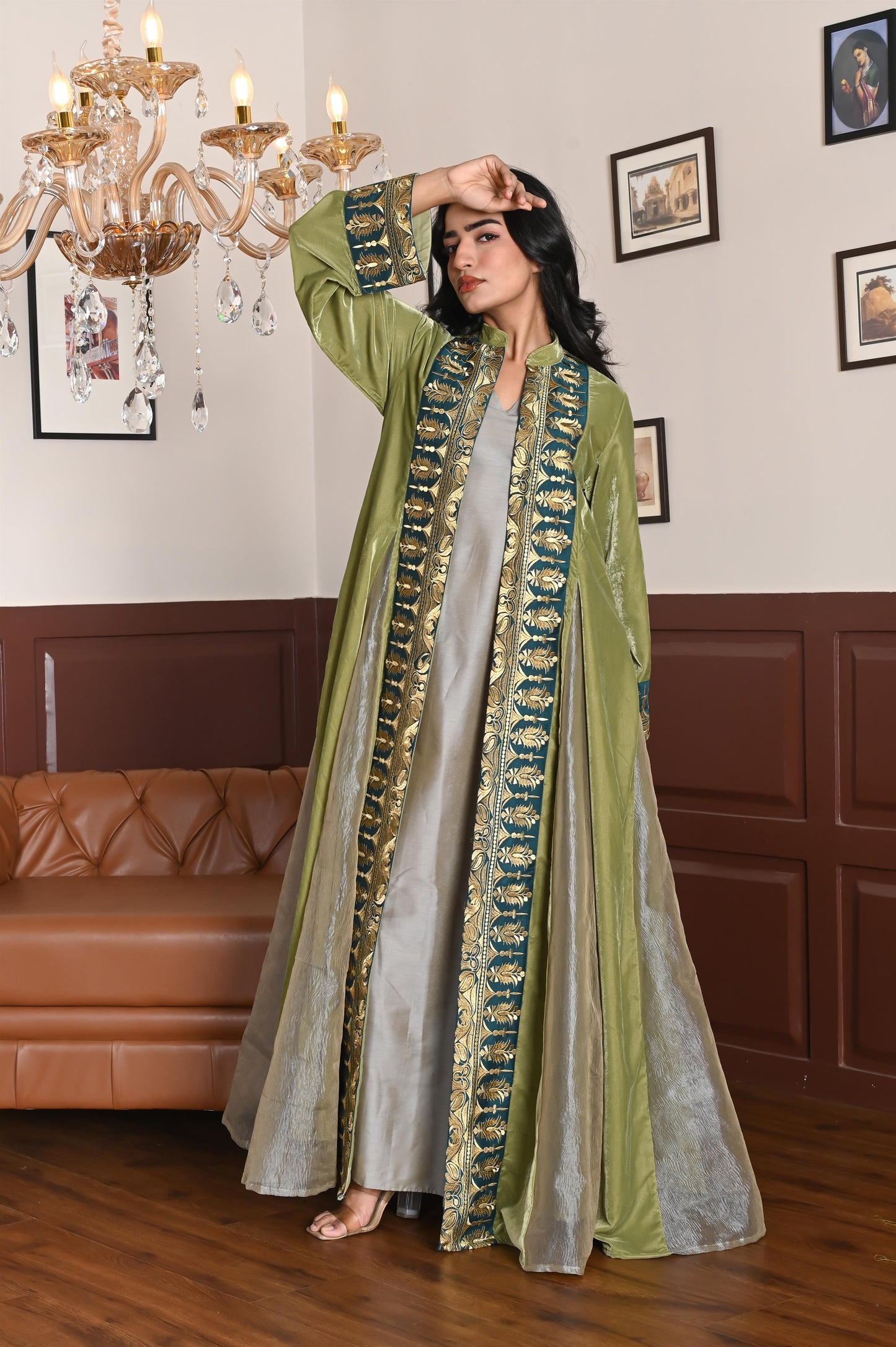 Sina velvet  BISHT set