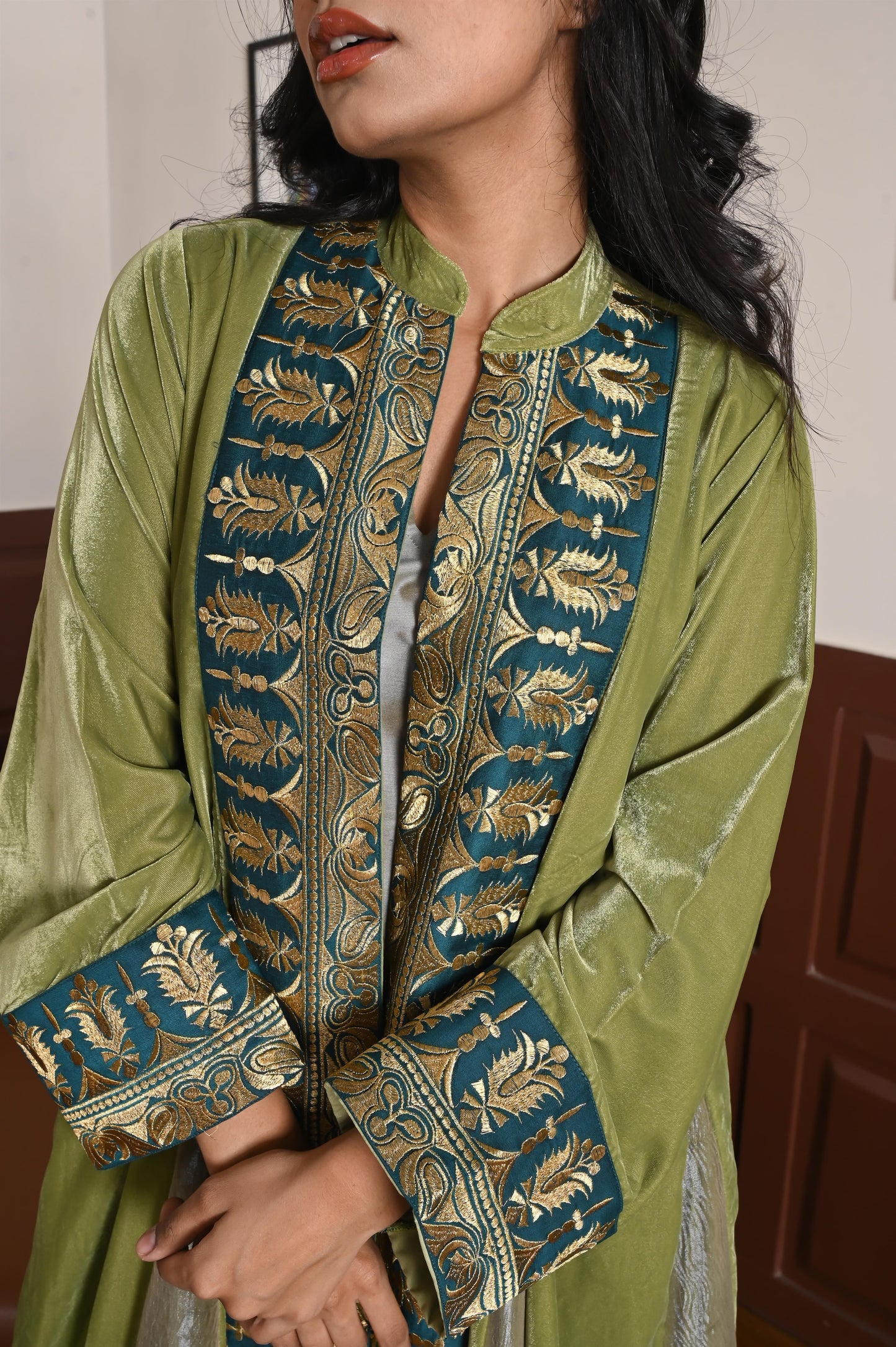 Sina velvet  BISHT set