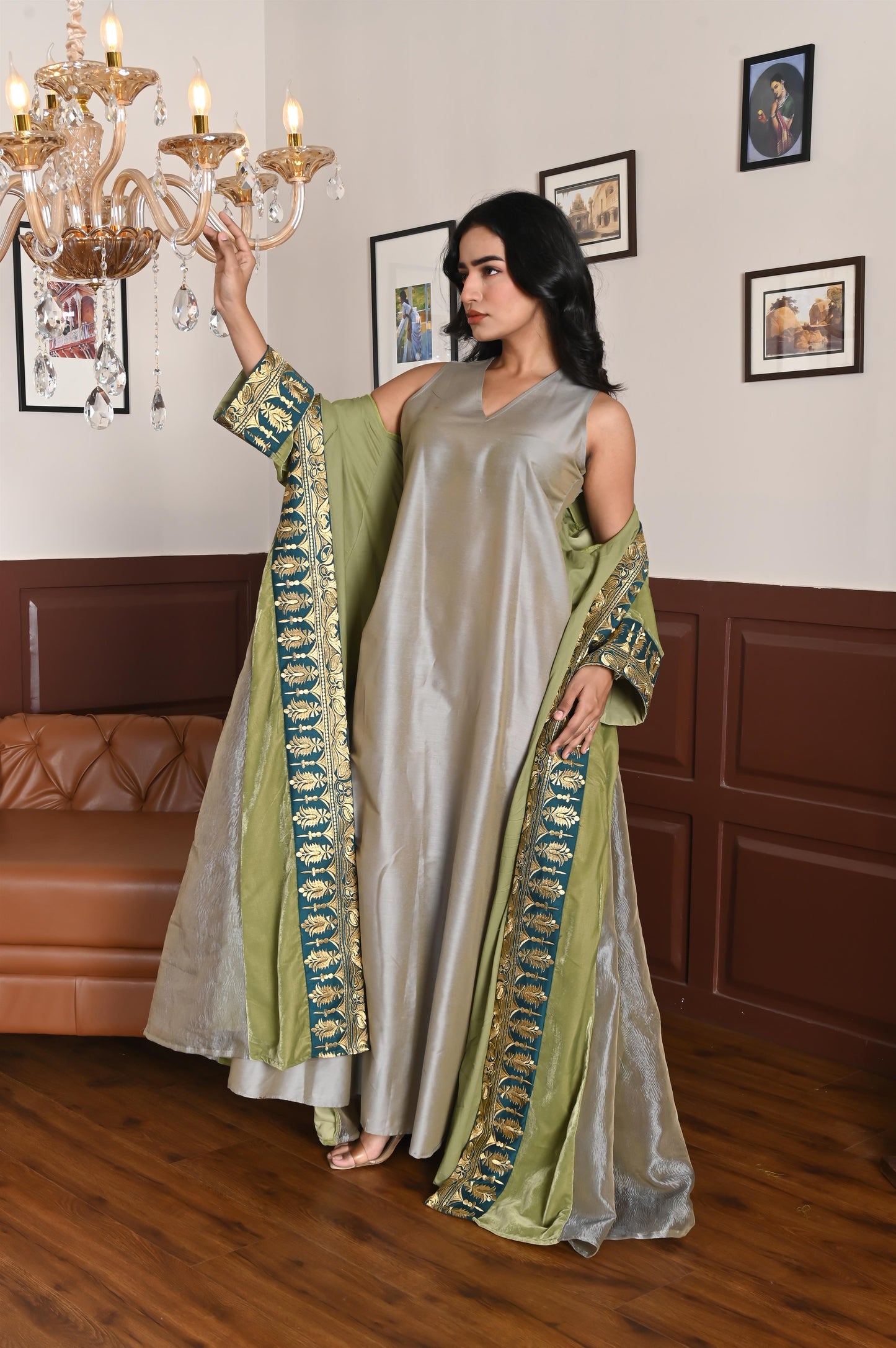 Sina velvet  BISHT set