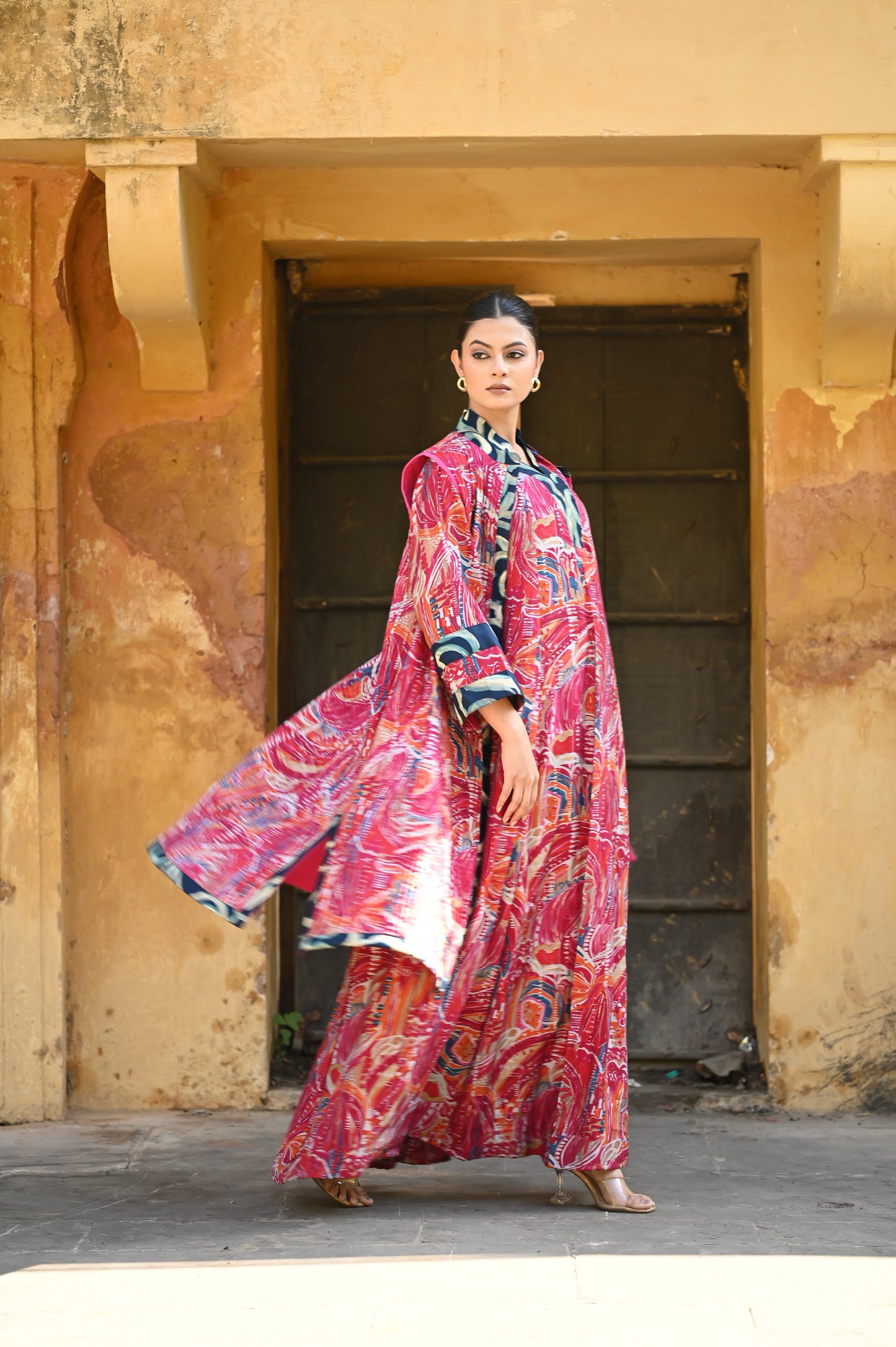 INA -SAME DAY DELIVERY-قفطان من القطن والحرير مع جاكيت شتوي مبطّن