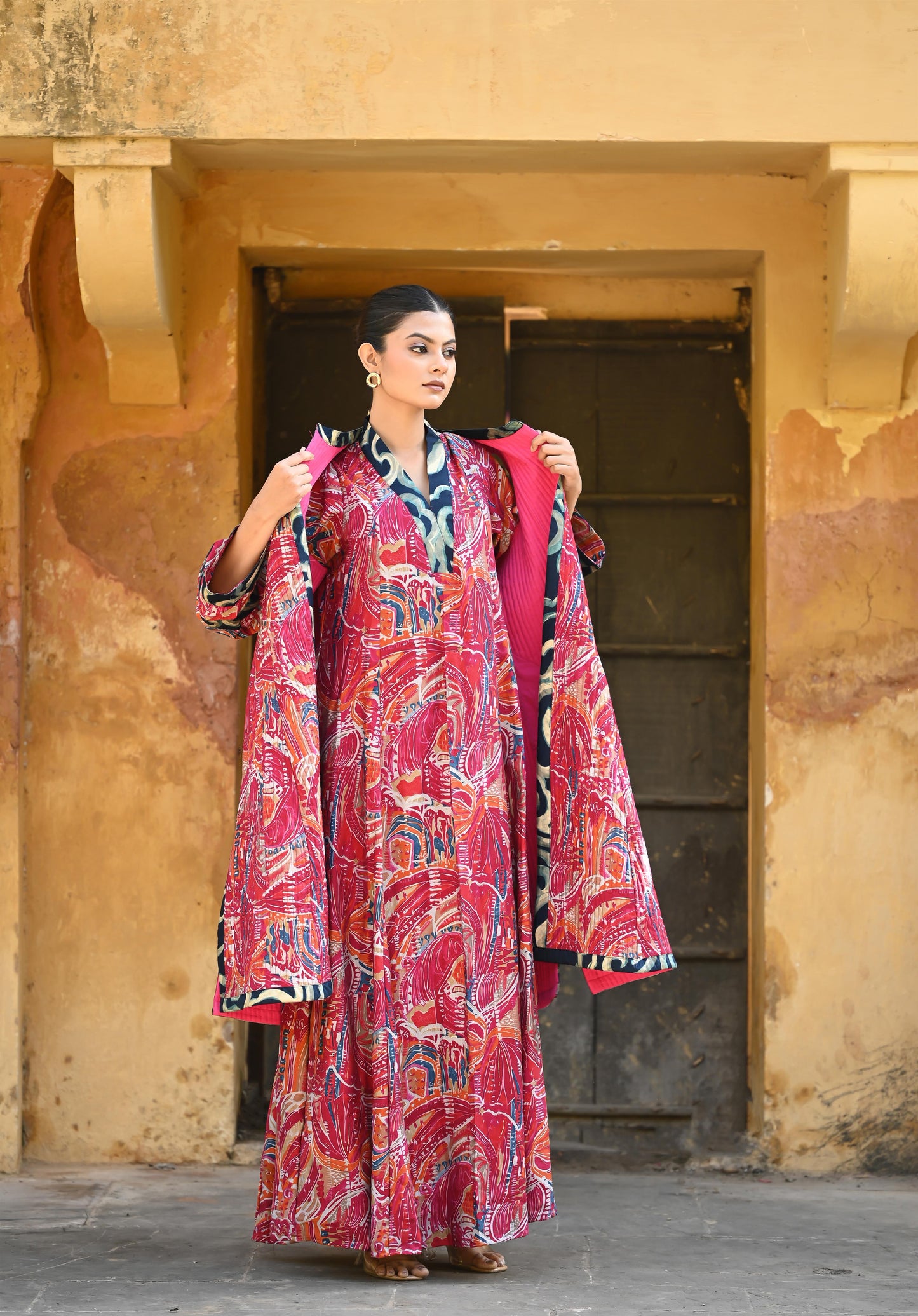 INA -SAME DAY DELIVERY-قفطان من القطن والحرير مع جاكيت شتوي مبطّن