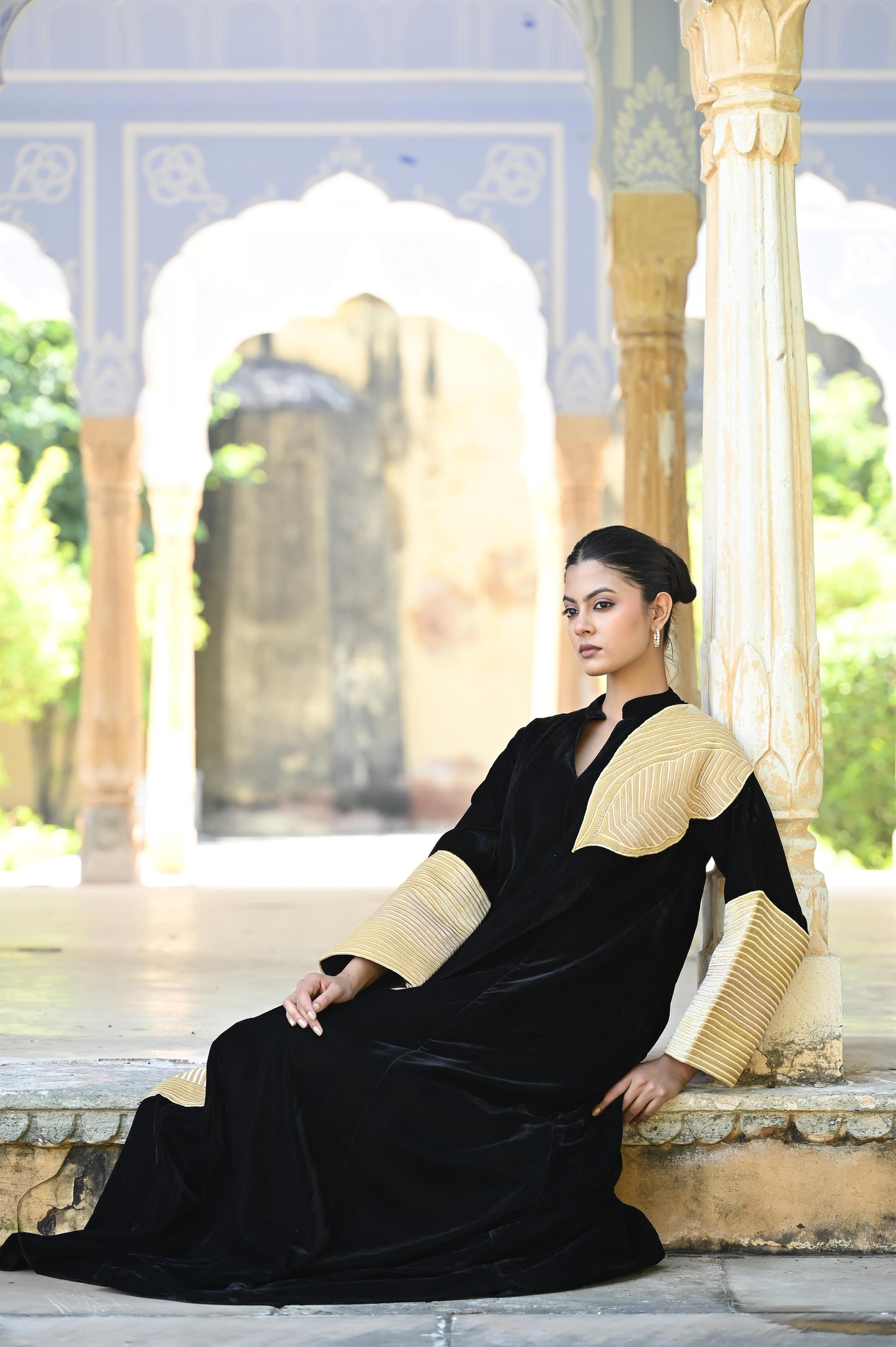 ERAYA VELVET BLACK-DELIVERY IN 2 weeks