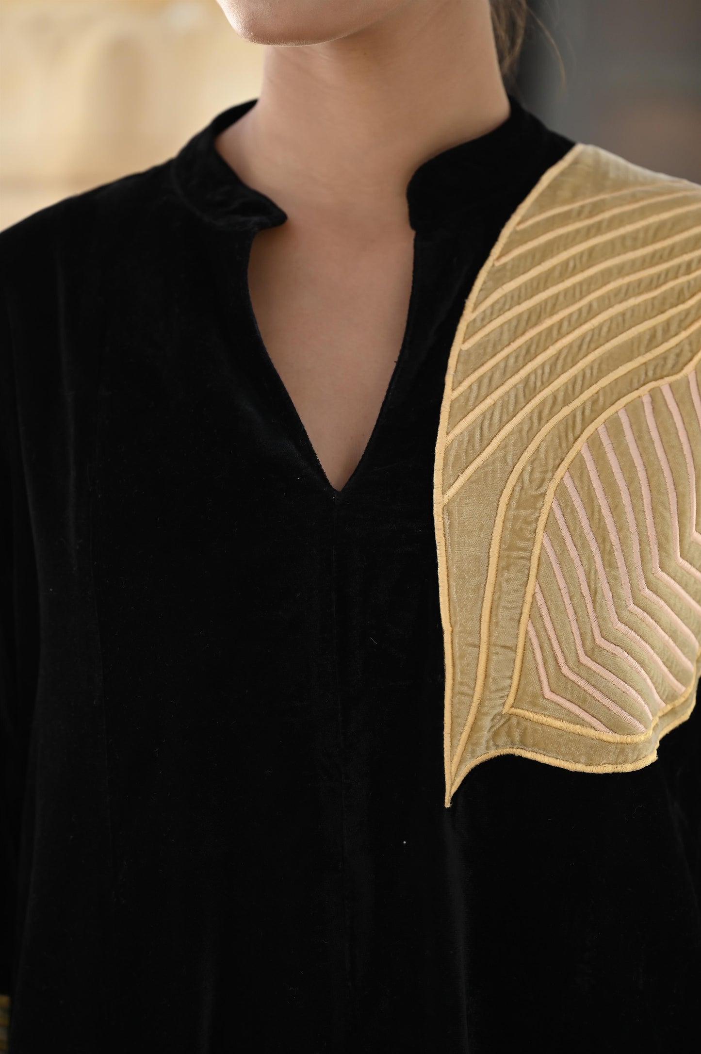 ERAYA VELVET BLACK-DELIVERY IN 2 weeks