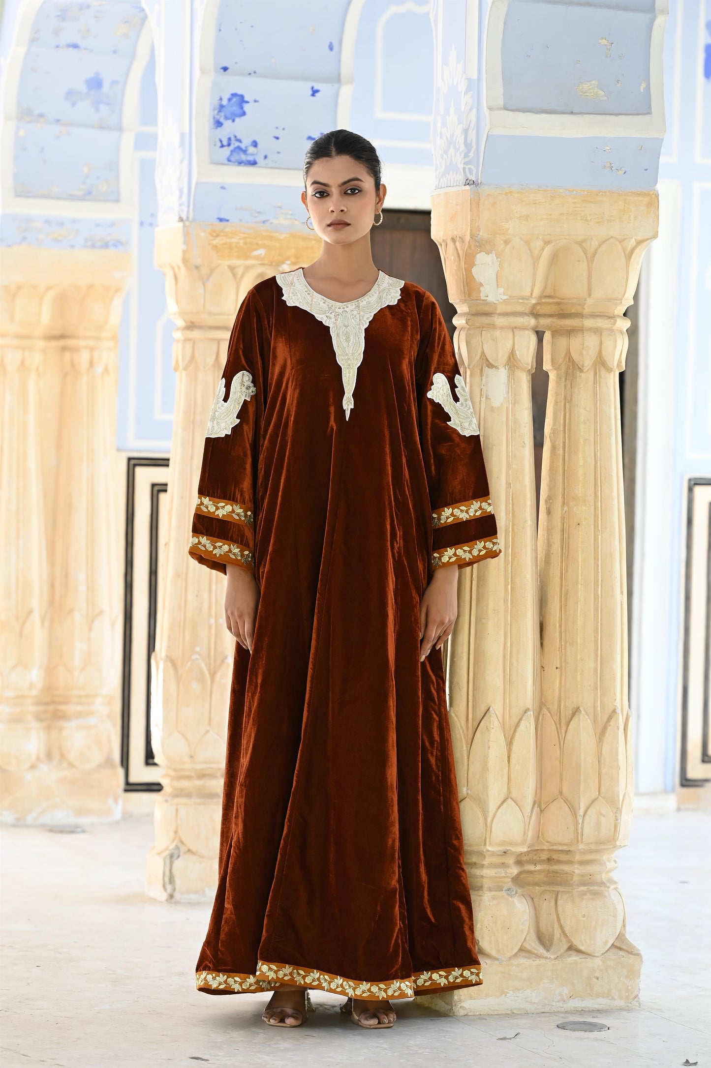 VEDA-Velvet with Embroidery-delivery in 7 to 10 days-مخمل مطرّز مع بطانة قطنية لراحة وأناقة فائقة.