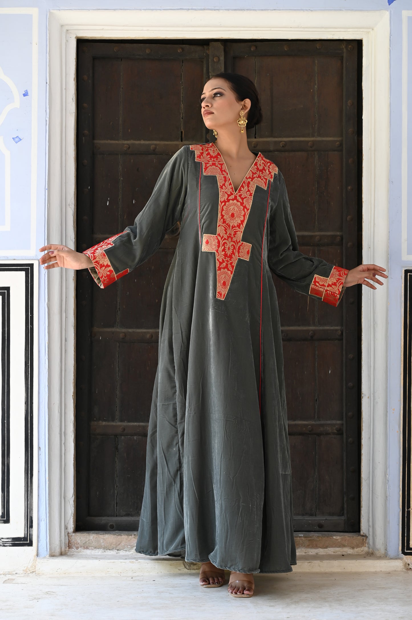 AEINDRI VELVET BLACK-SAME DAY DELIVERY