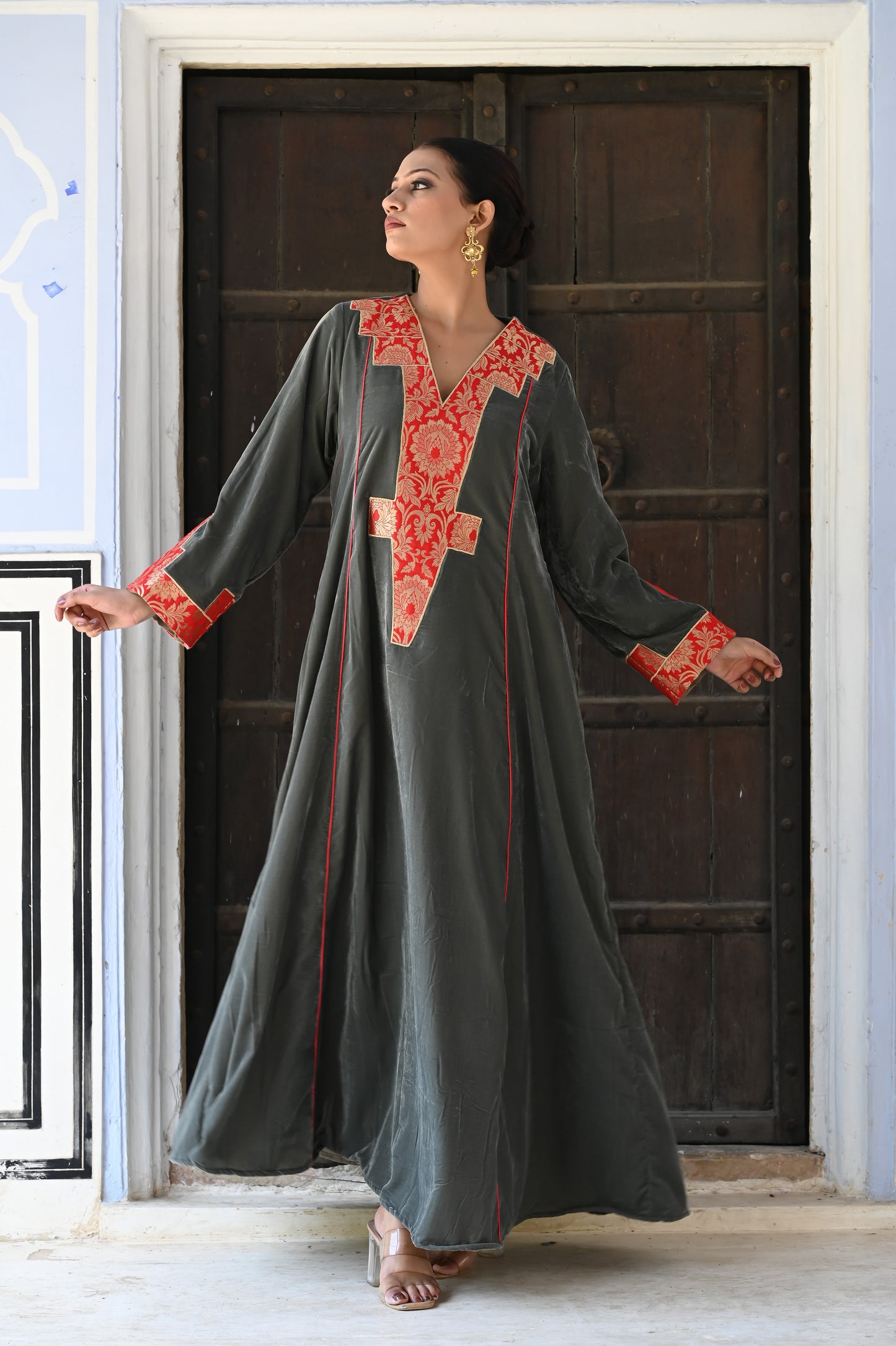 AEINDRI VELVET BLACK-SAME DAY DELIVERY