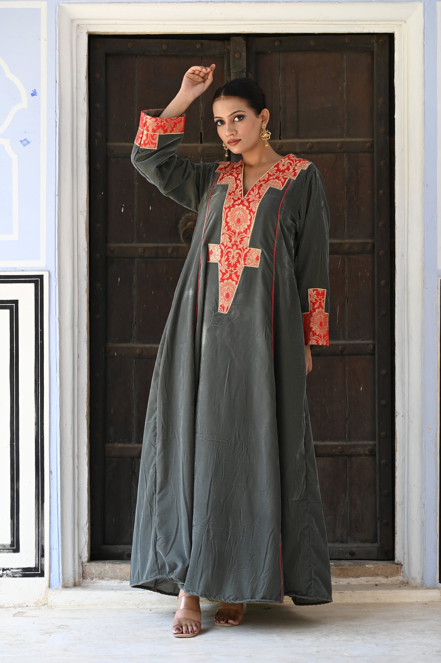 AEINDRI VELVET BLACK-SAME DAY DELIVERY