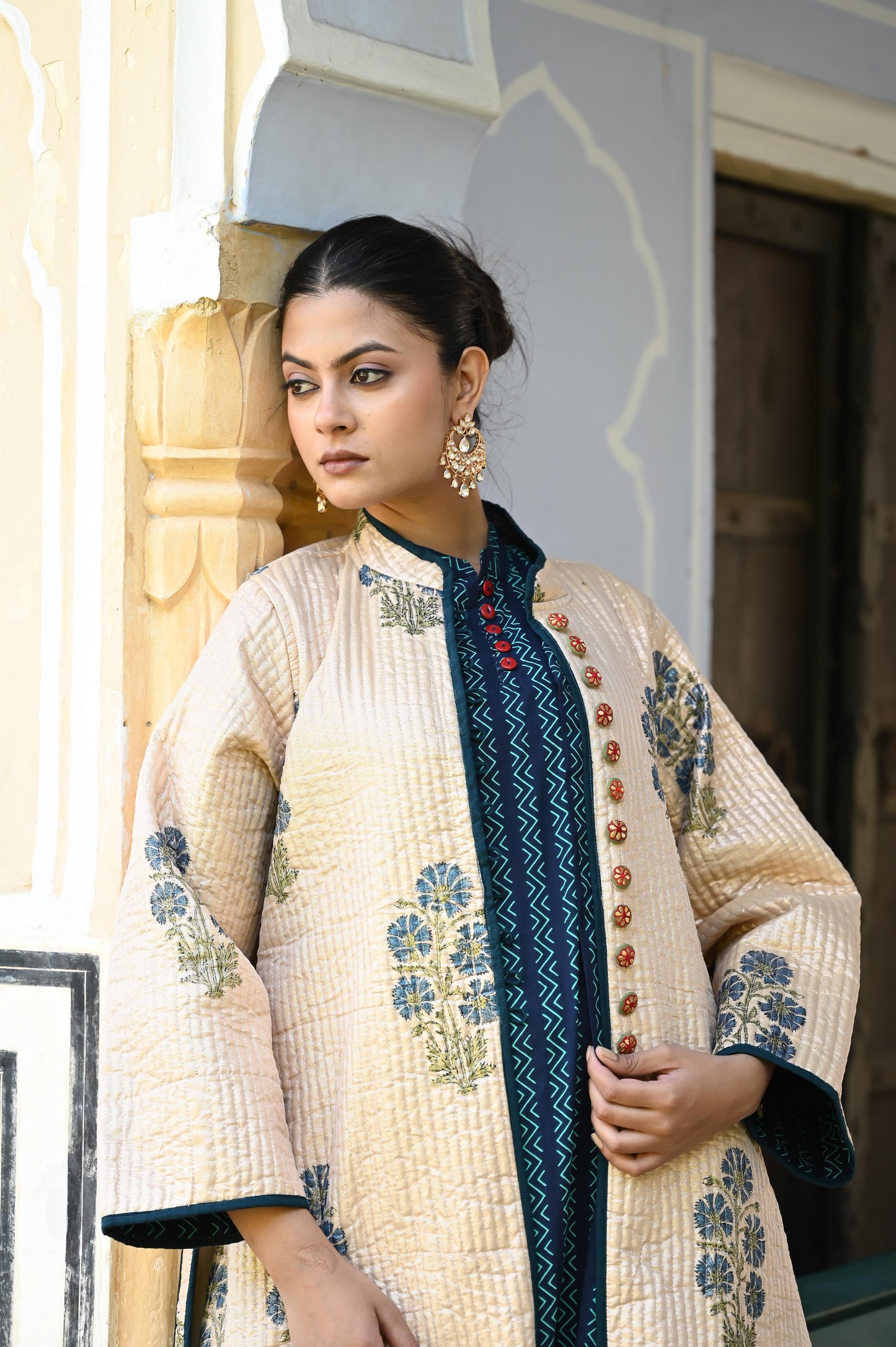 ARNISA SET  GOLDEN -DELIVERY IN 7 TO 10 DAYS