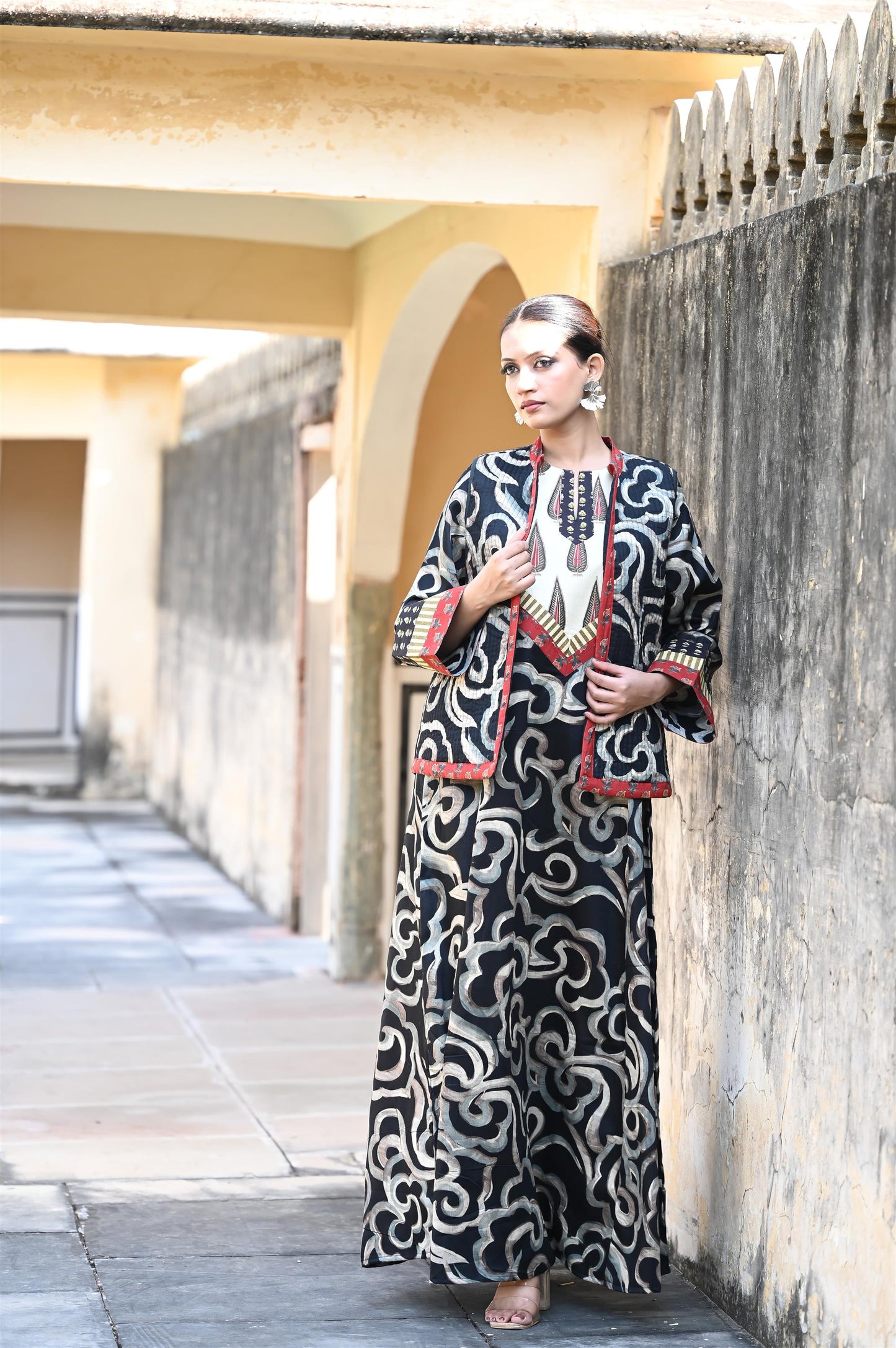 PRAVI-DELIVERY IN 1 OR 2 DAYS-قفطان من القطن والحرير مع جاكيت شتوي مبطّن