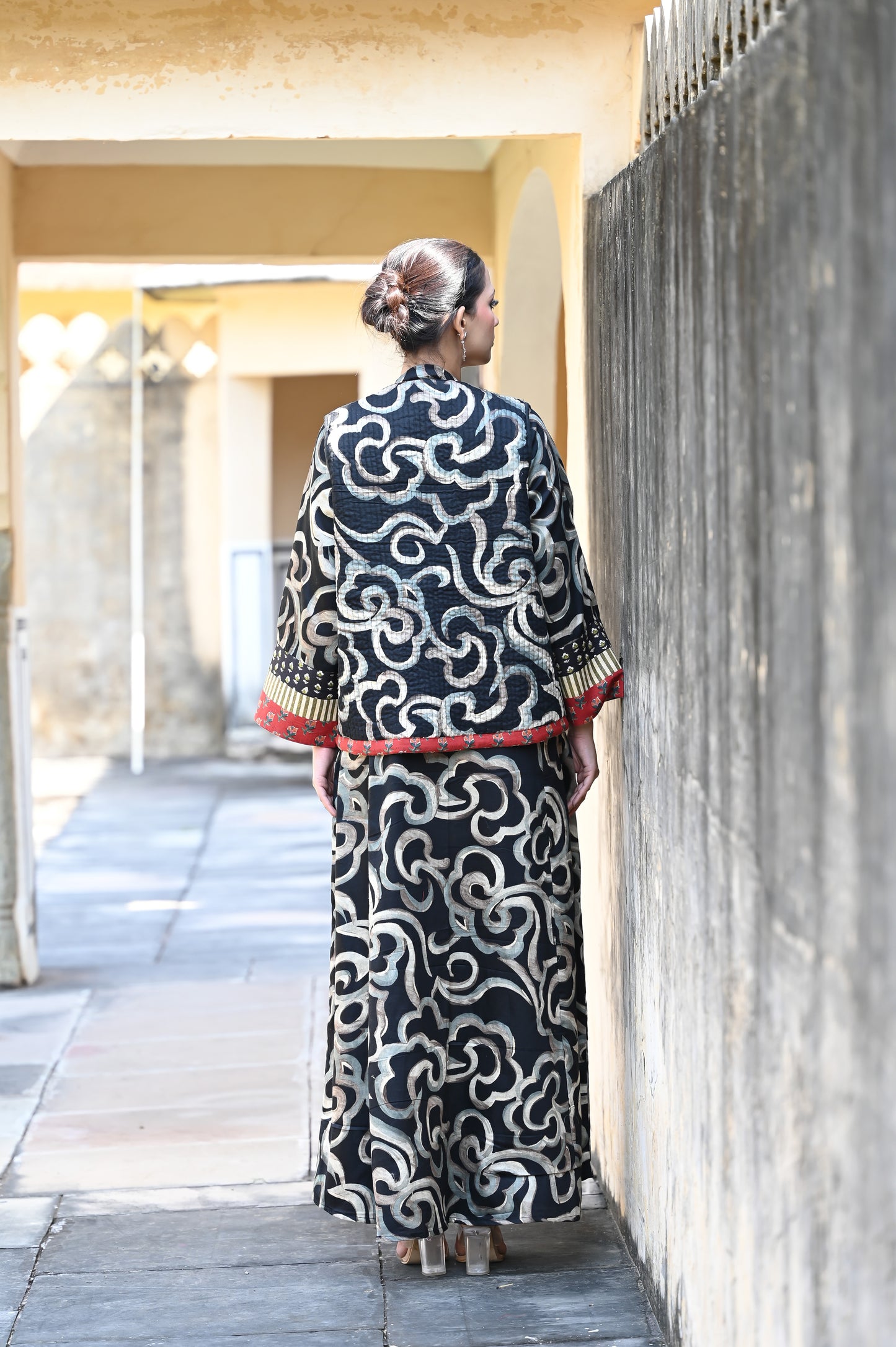 PRAVI-DELIVERY IN 1 OR 2 DAYS-قفطان من القطن والحرير مع جاكيت شتوي مبطّن