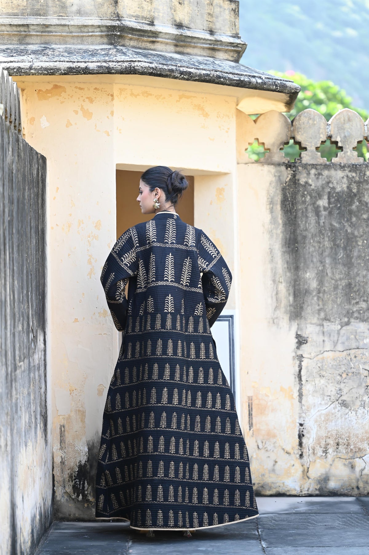 ARNISA SET  BLACK COTTON  -DELIVERY IN 7 TO 10 DAYS