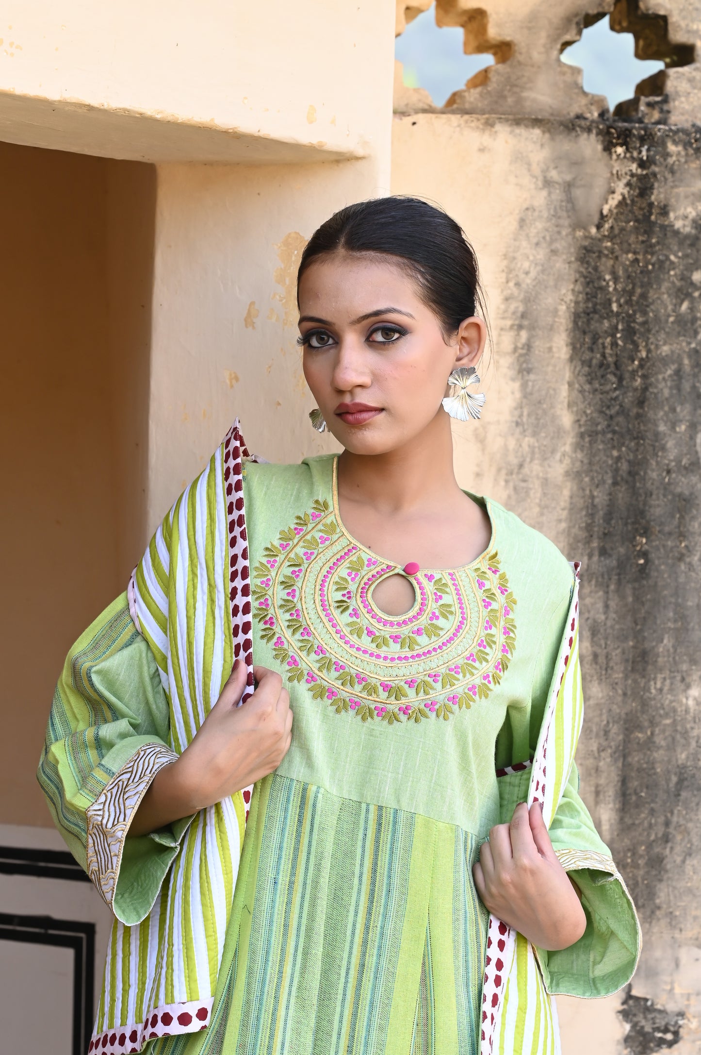 SERAYA SET GREEN-delivery in 7 to 10 days