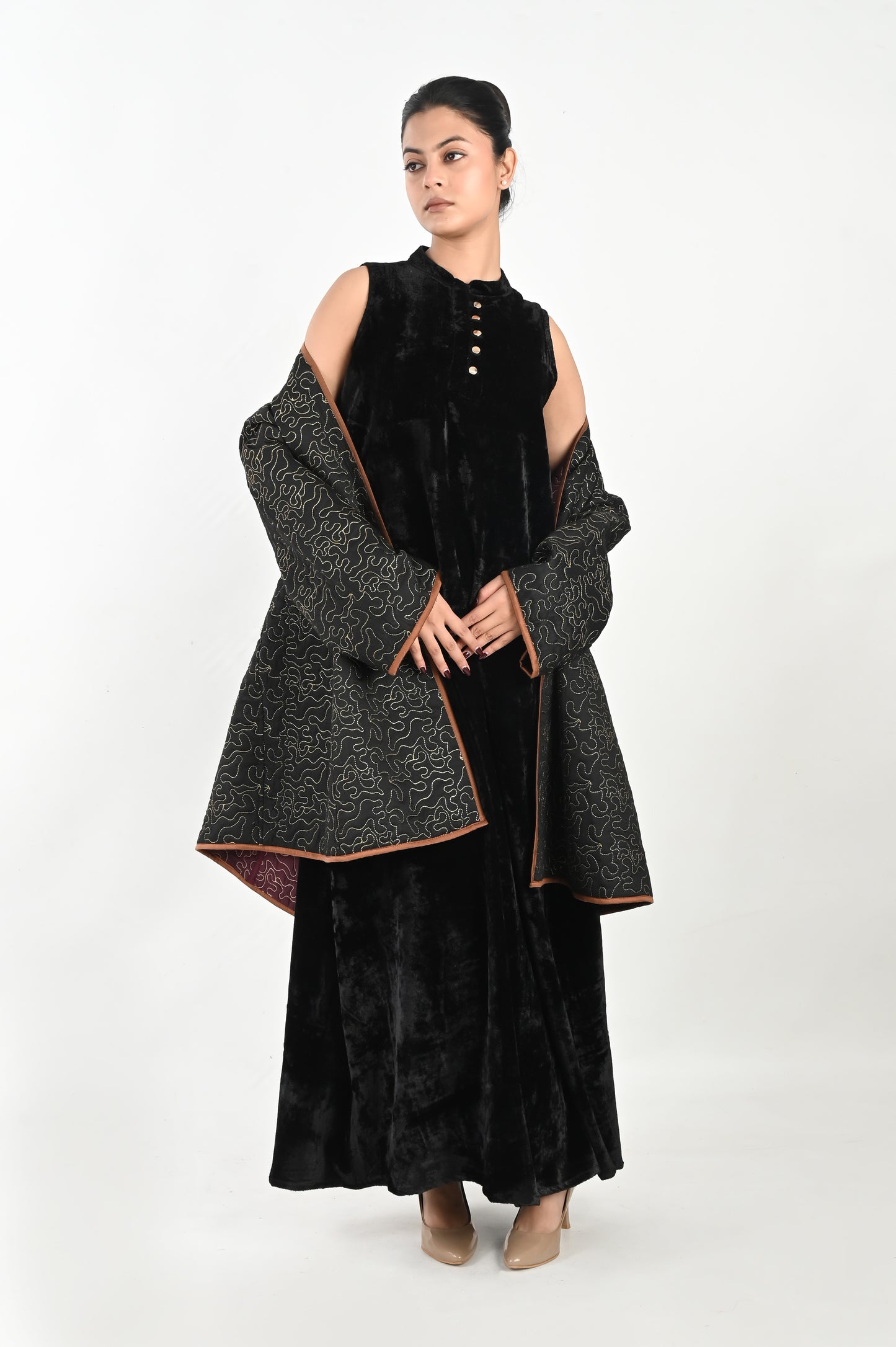 AGNI-VELVET KAFTAN AND JACKET SET-DELIVERY IN 7 TO 10 DAYS