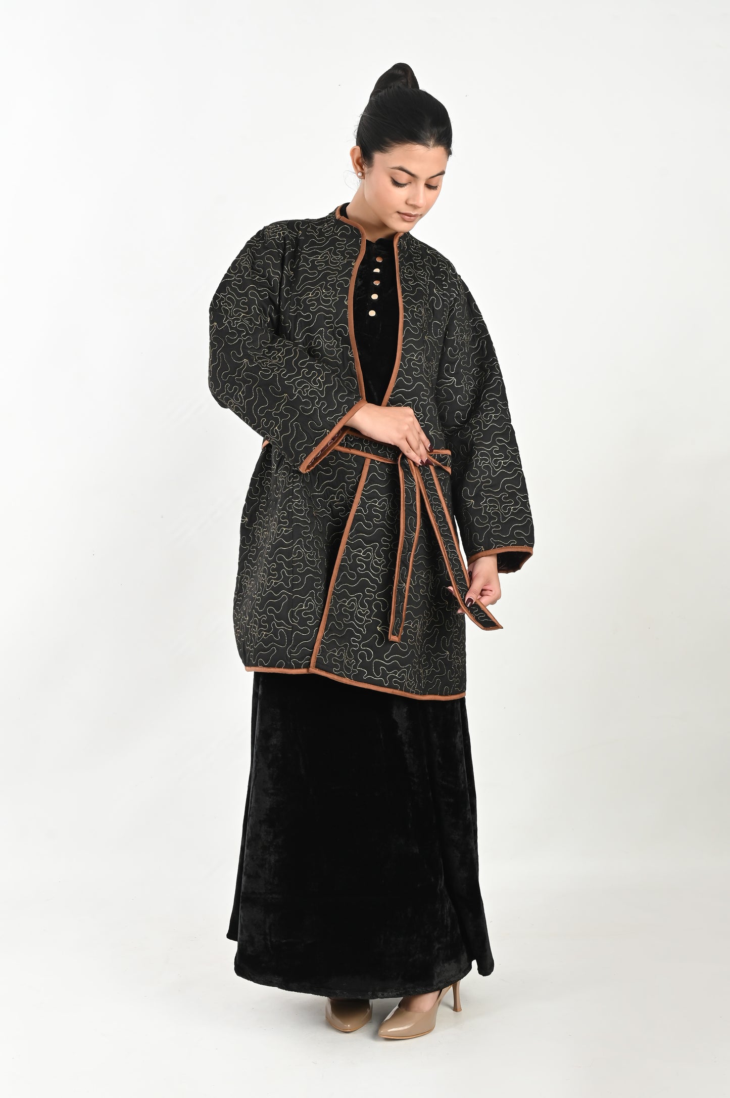 AGNI-VELVET KAFTAN AND JACKET SET-DELIVERY IN 7 TO 10 DAYS