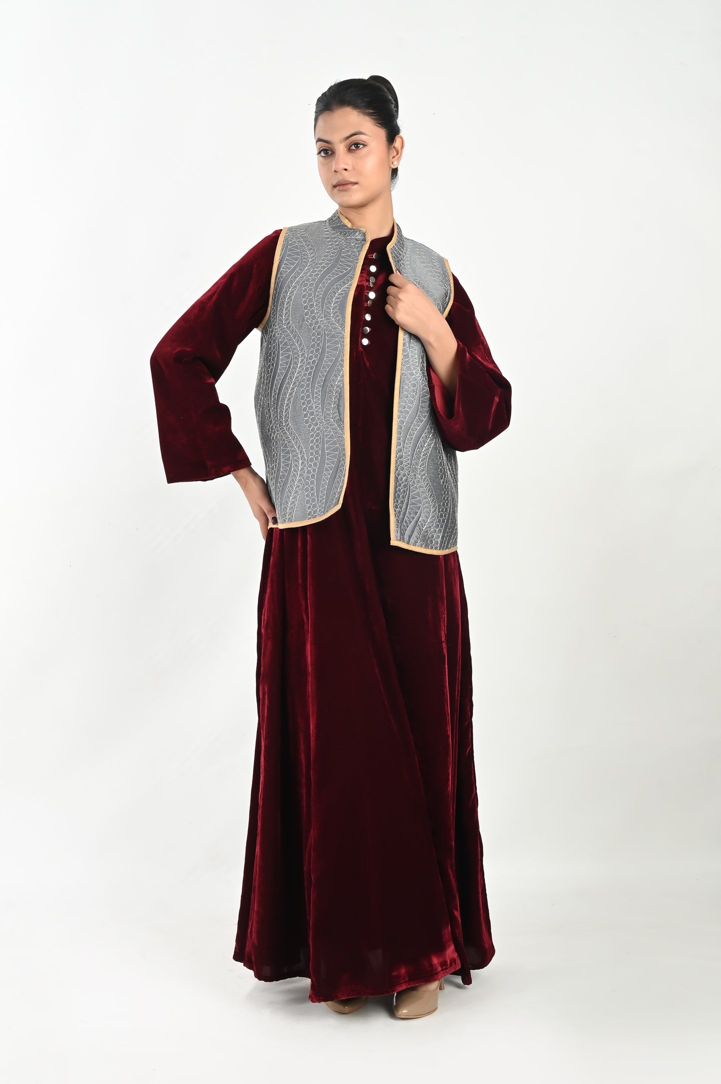 DHARAA MAROON AND GREY-VELVET KAFTAN AND QUILTED EMBROIDERED JACKET SET-DELIVERY IN 7 TO 10 DAYS
