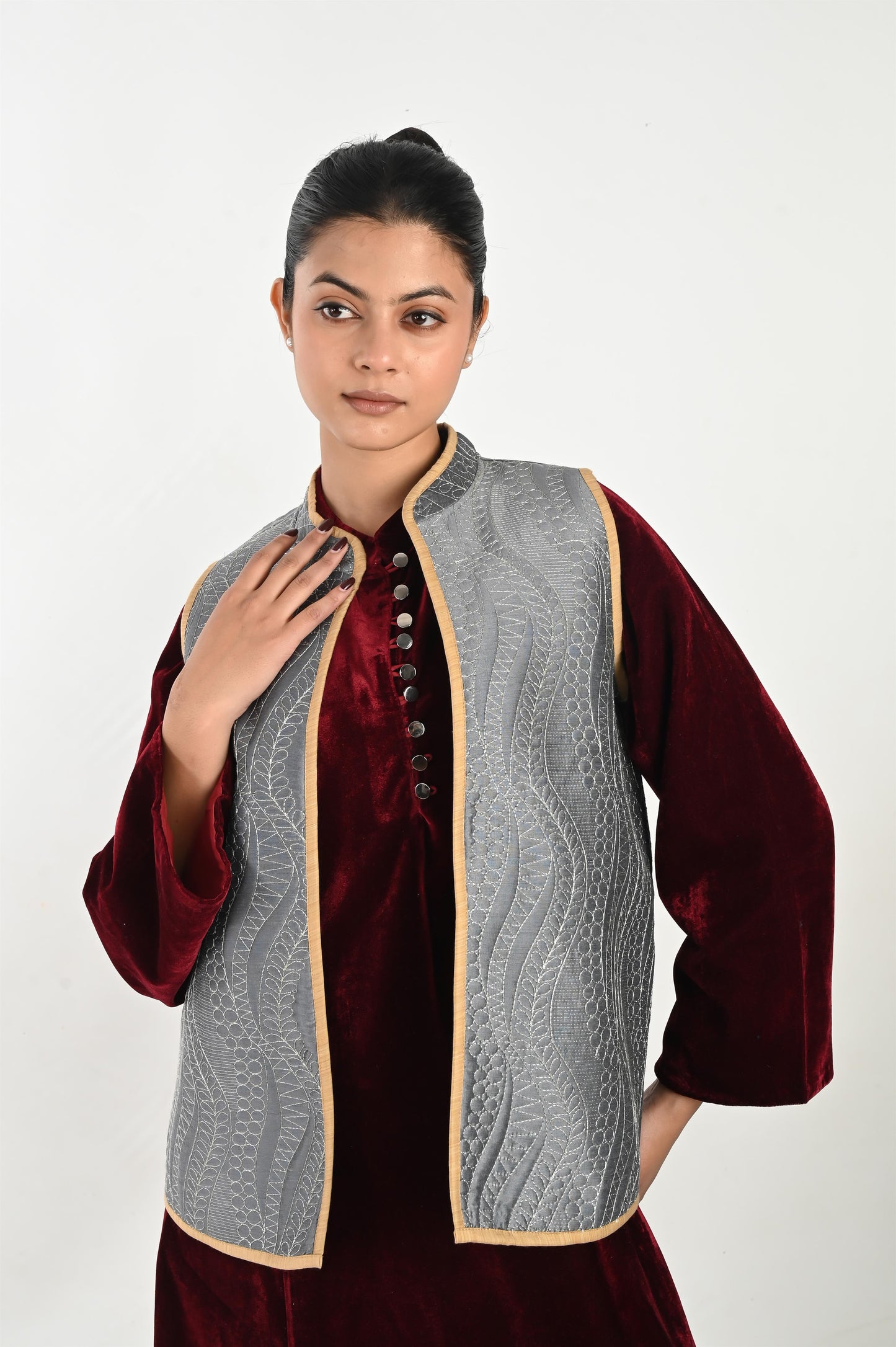 DHARAA MAROON AND GREY-VELVET KAFTAN AND QUILTED EMBROIDERED JACKET SET-DELIVERY IN 7 TO 10 DAYS