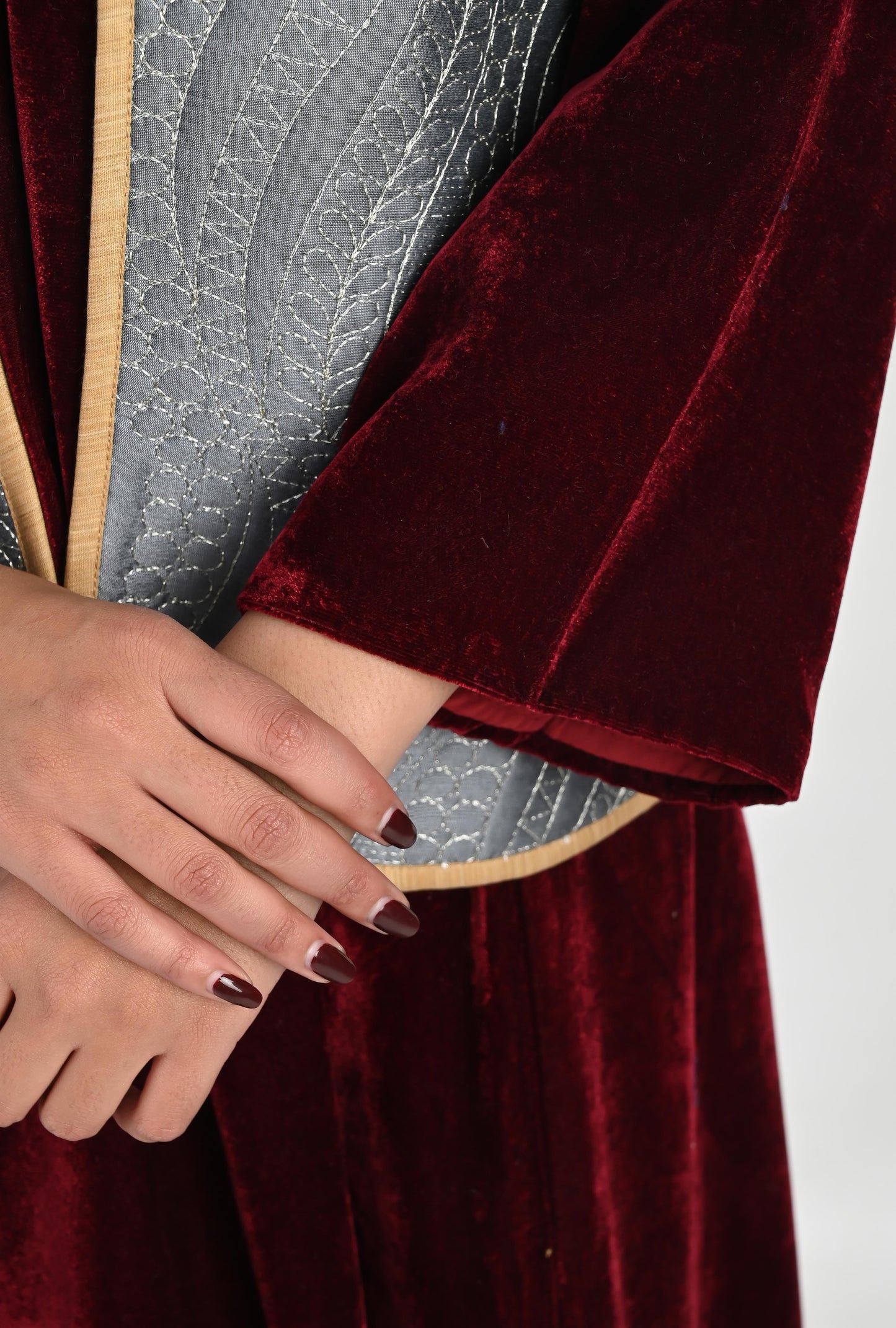DHARAA MAROON AND GREY-VELVET KAFTAN AND QUILTED EMBROIDERED JACKET SET-DELIVERY IN 7 TO 10 DAYS