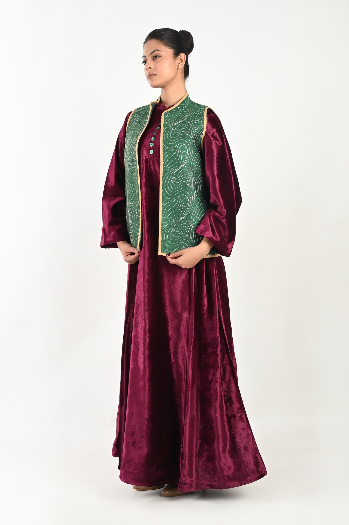 DHARAA MAROON AND GREEN-VELVET KAFTAN AND QUILTED EMBROIDERED JACKET SET-DELIVERY IN 7 TO 10 DAYS