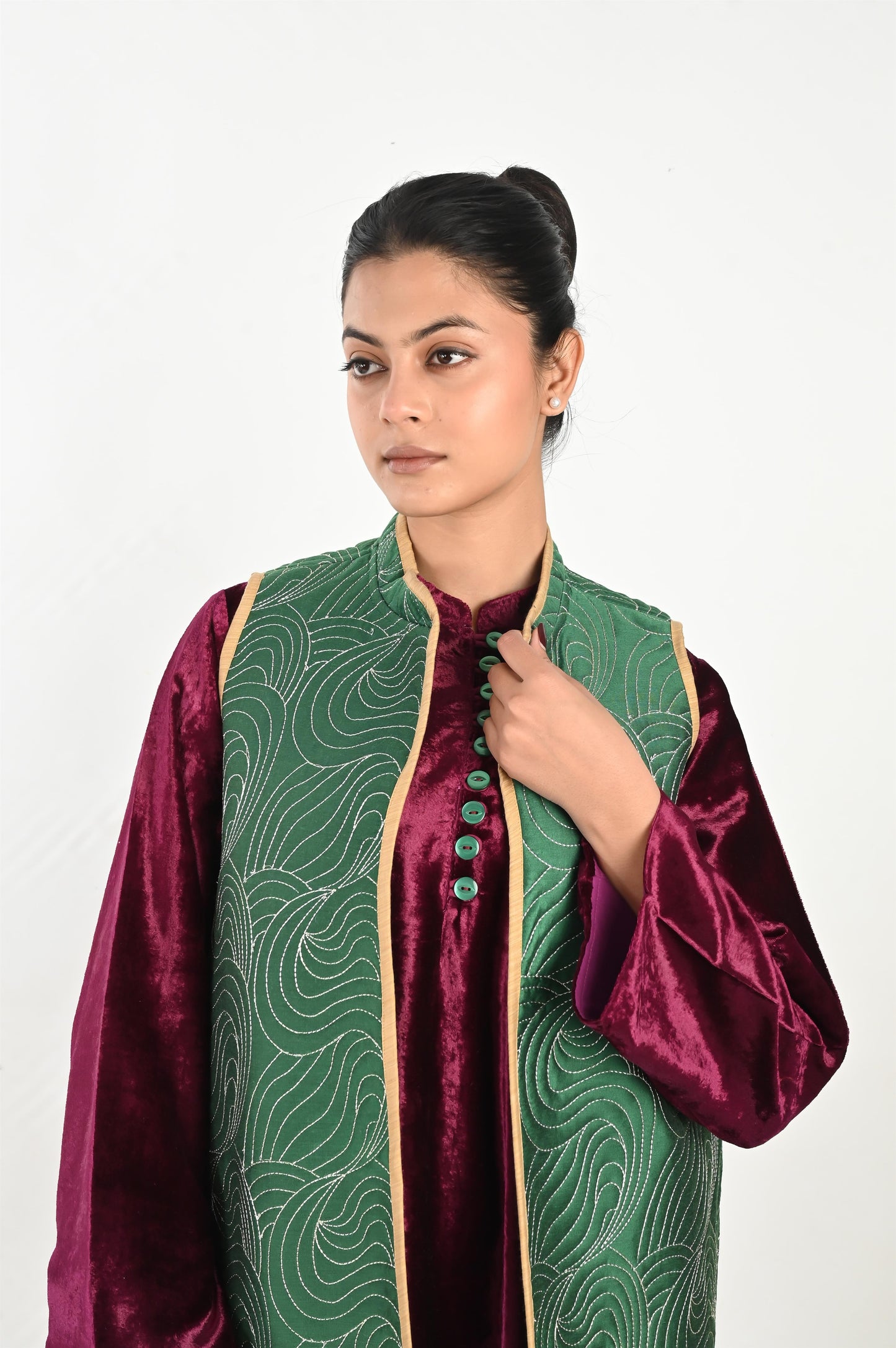 DHARAA MAROON AND GREEN-VELVET KAFTAN AND QUILTED EMBROIDERED JACKET SET-DELIVERY IN 7 TO 10 DAYS