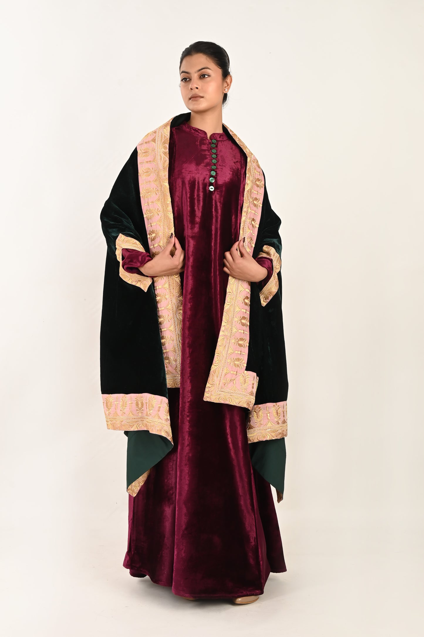 HASTA-VELVET KAFTAN AND SHAWL SET-DELIVERY IN 7 TO 10 DAYS