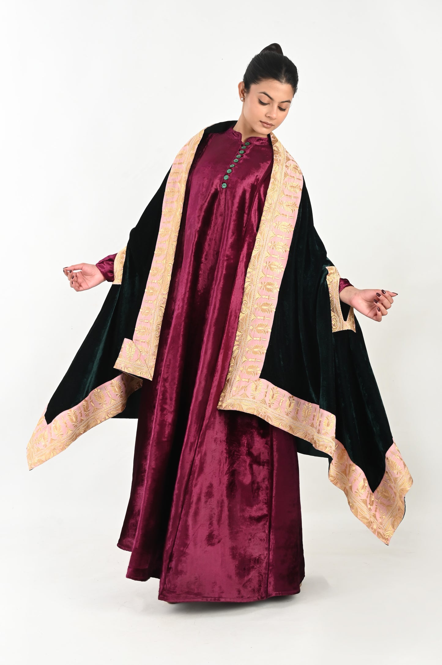 HASTA-VELVET KAFTAN AND SHAWL SET-DELIVERY IN 7 TO 10 DAYS