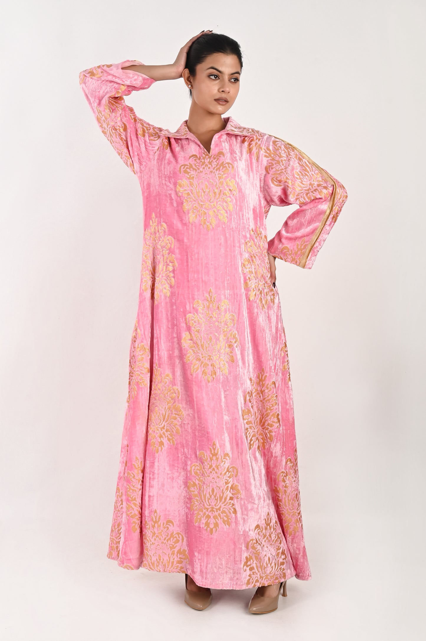 AGNEYA VELVET PINK-DELIVERY IN 7 TO 10 DAYS
