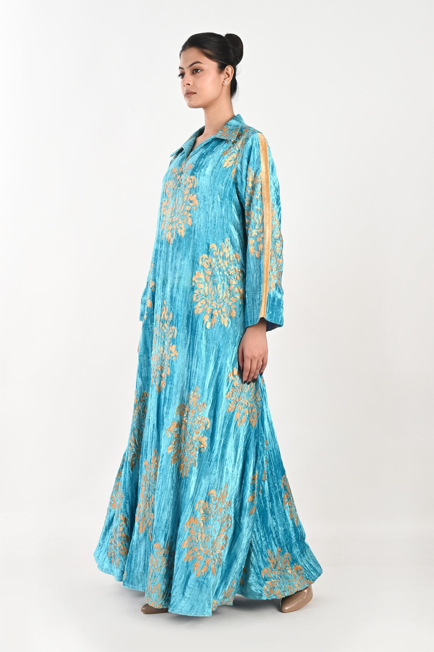 AGNEYA VELVET BLUE-DELIVERY IN 7 TO 10 DAYS