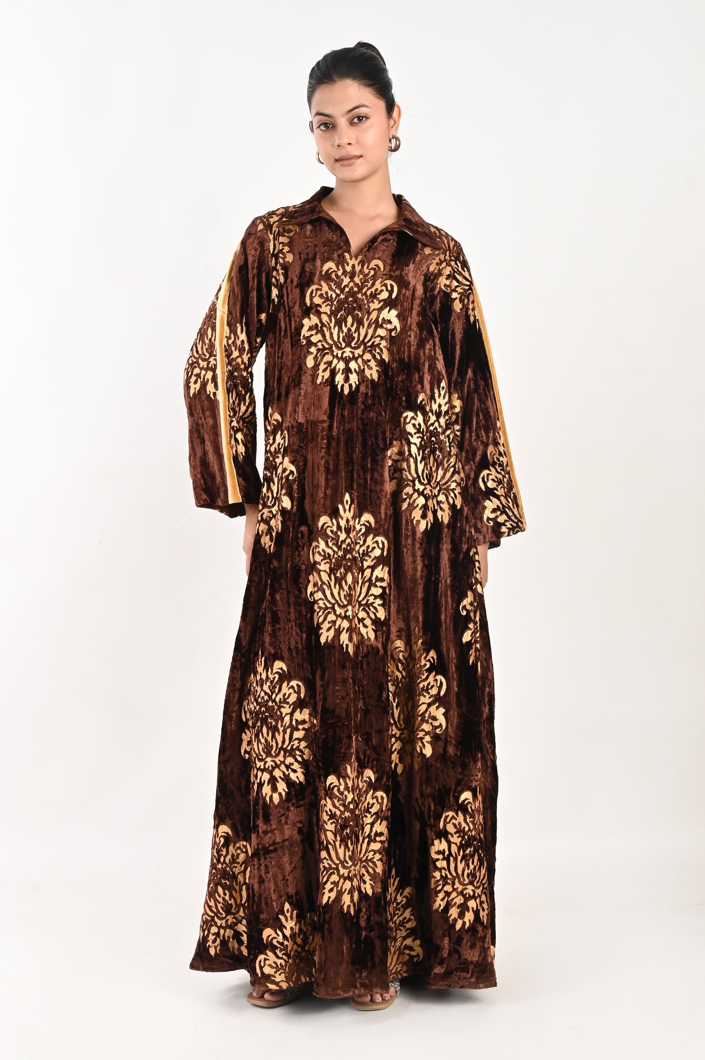 AGNEYA VELVET BROWN-DELIVERY IN 7 TO 10 DAYS