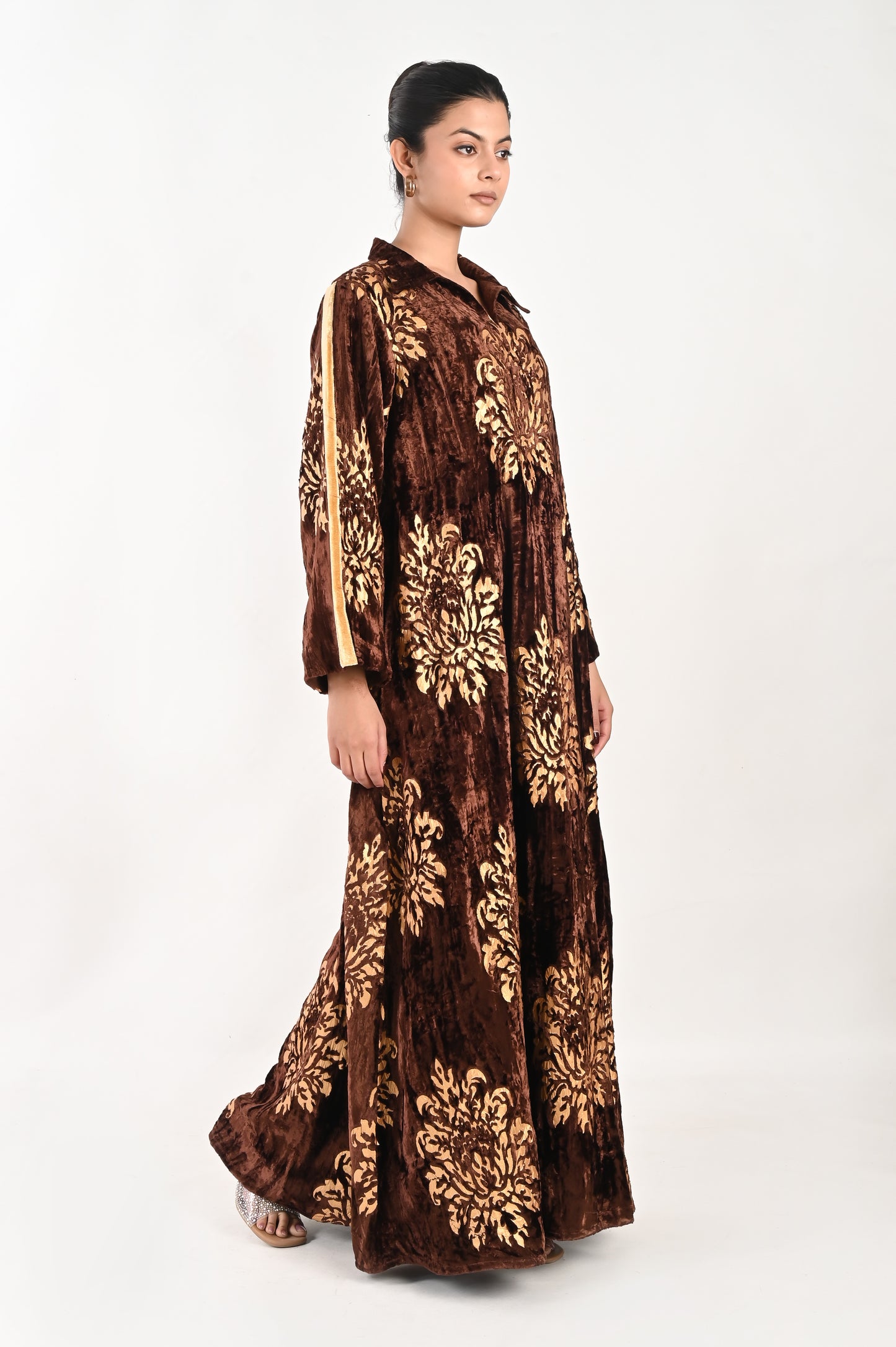 AGNEYA VELVET BROWN-DELIVERY IN 7 TO 10 DAYS