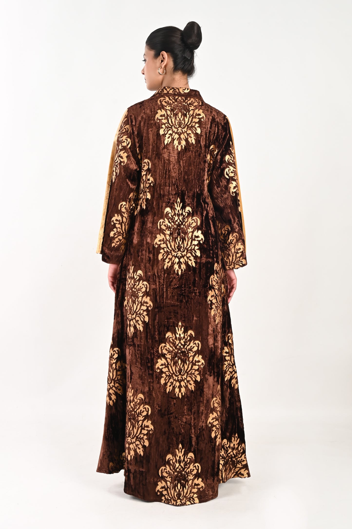 AGNEYA VELVET BROWN-DELIVERY IN 7 TO 10 DAYS