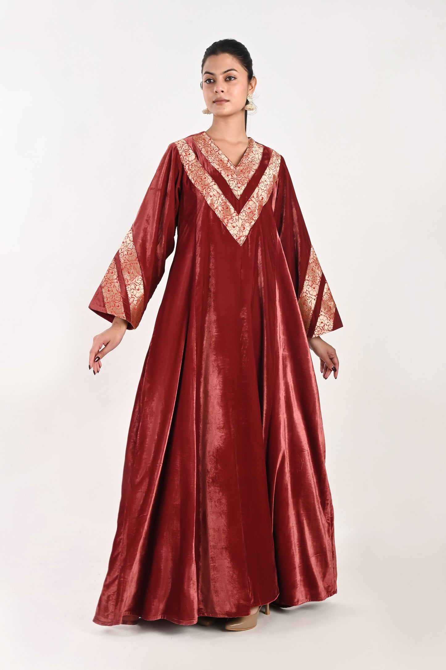 SHYAMA VELVET-DELIVERY IN 7 TO 10 DAYS