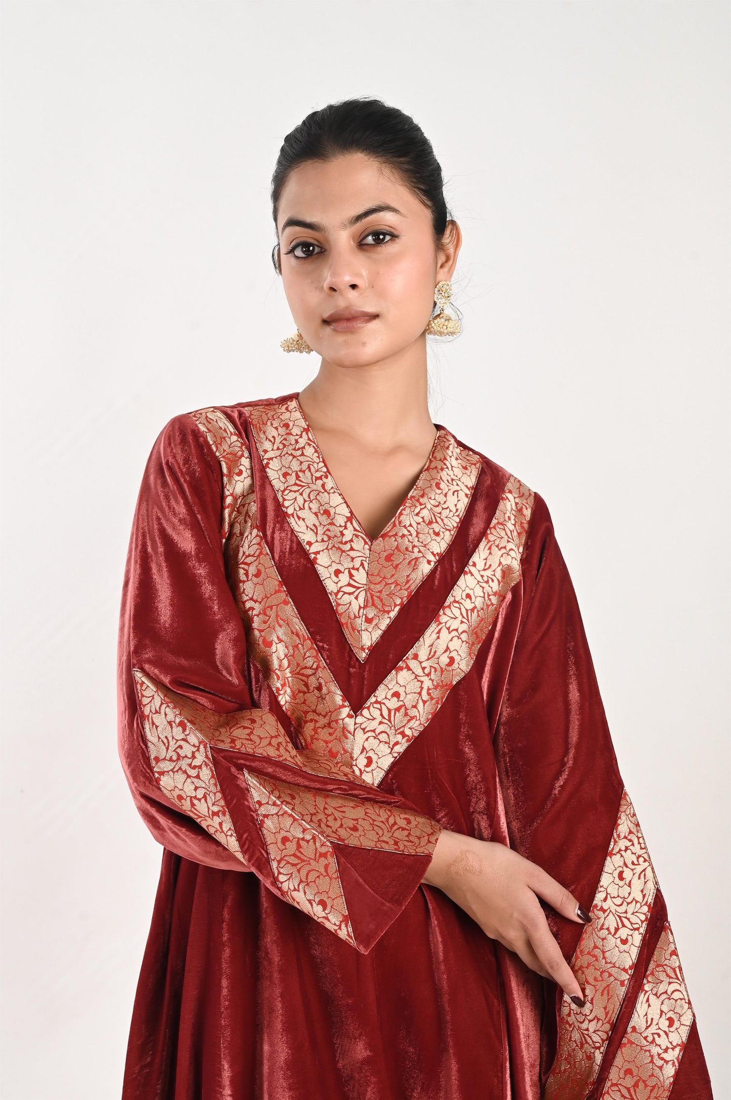 SHYAMA VELVET-DELIVERY IN 7 TO 10 DAYS