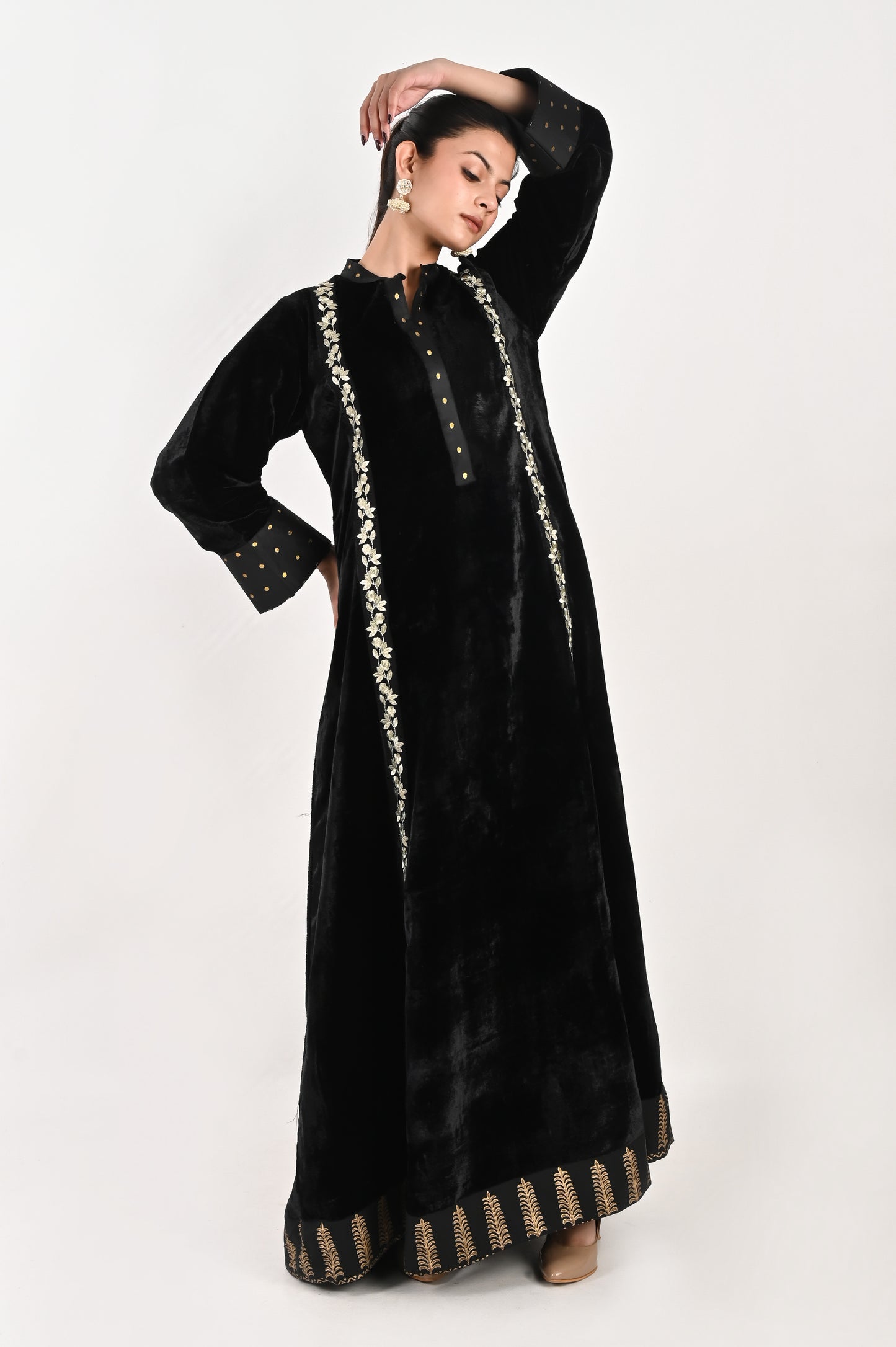 KAASHVI BLACK VELEVT KAFTAN