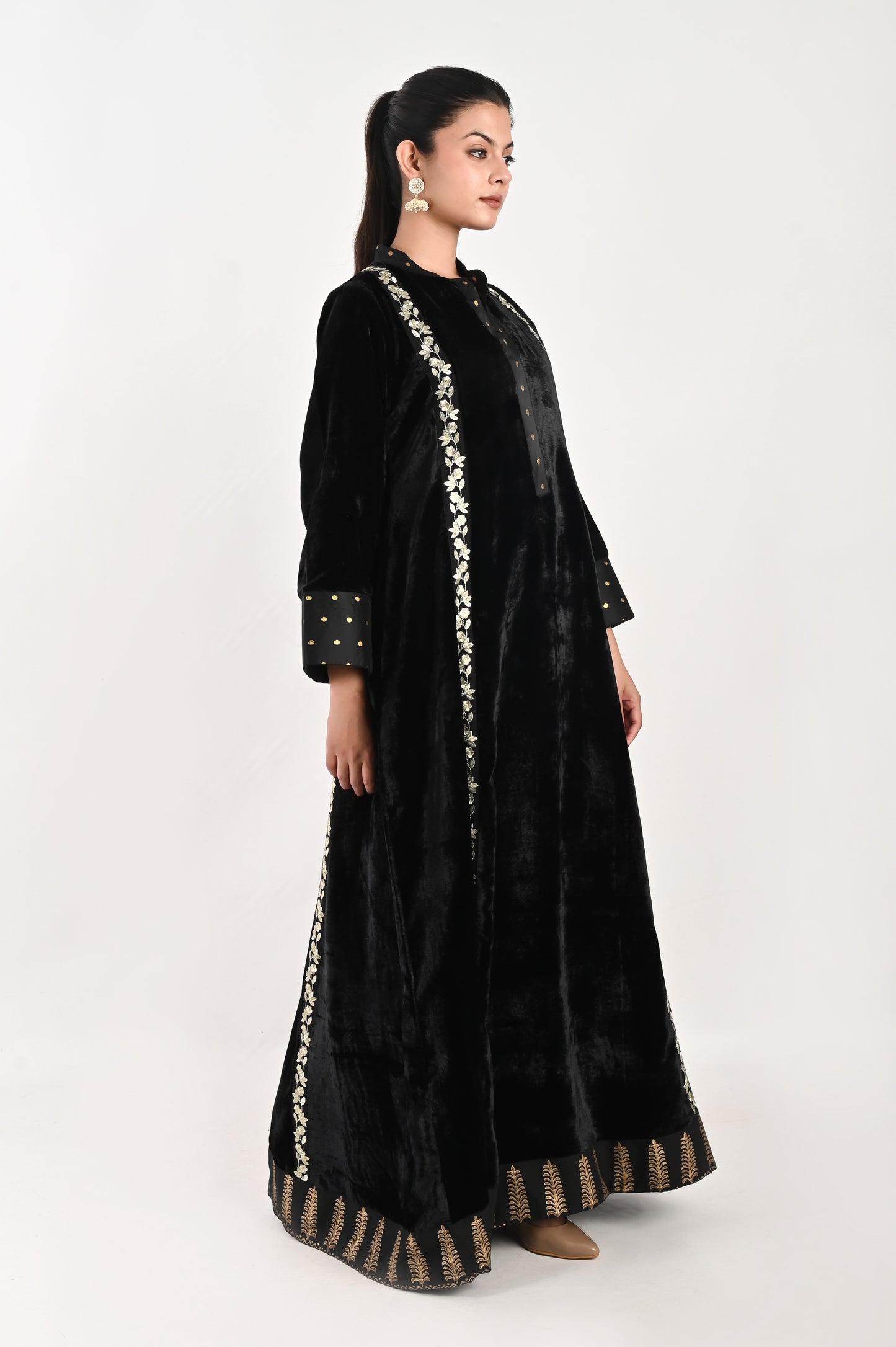 KAASHVI BLACK VELEVT KAFTAN
