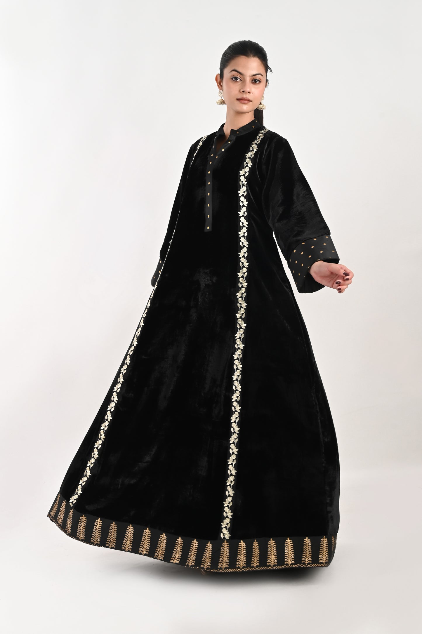 KAASHVI BLACK VELEVT KAFTAN