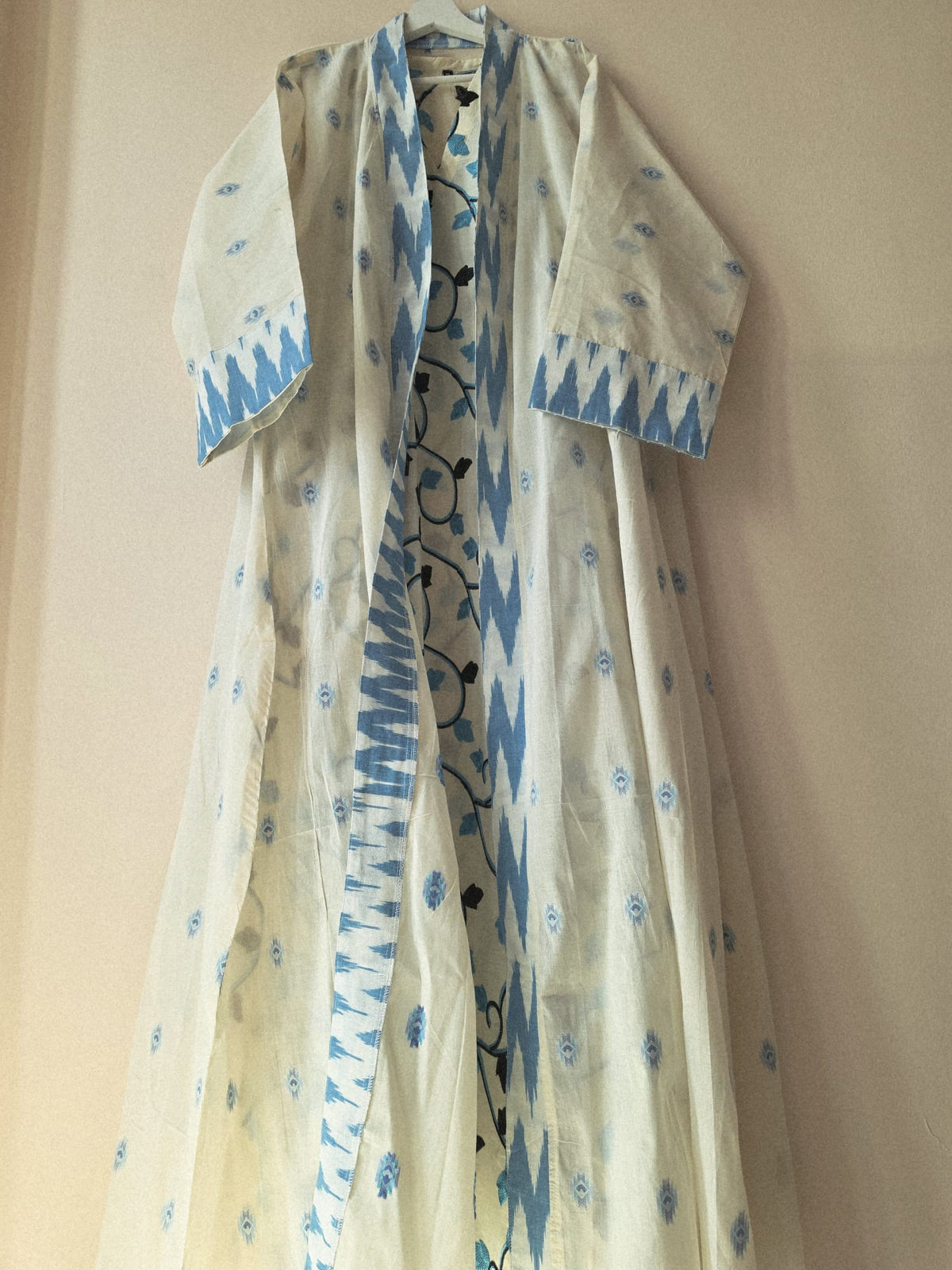 AINA SET  (SET OF 2) -Delivery in 2 TO 3 DAYS
