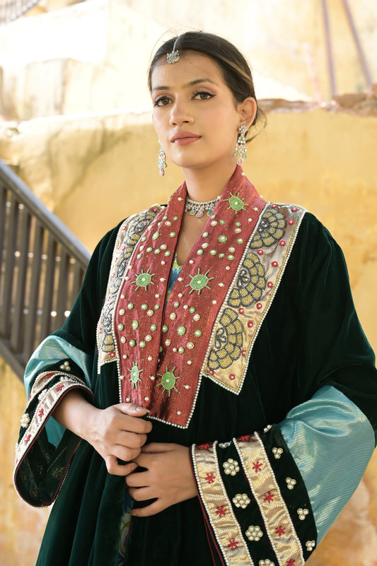 Amira collection 06